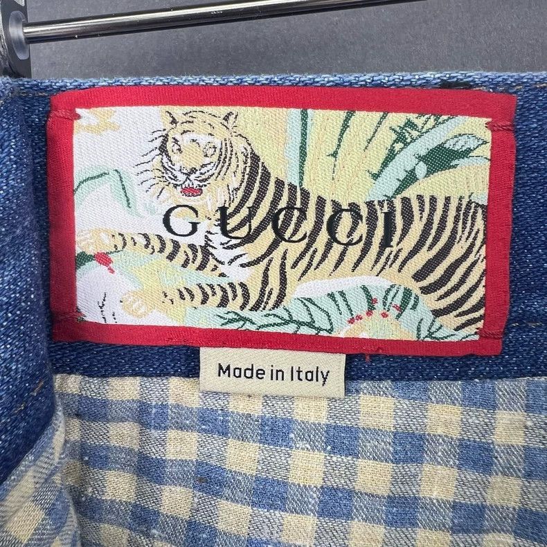 Gucci Gucci Tiger Embroidered Denim Shorts Sale Size US 26 / EU 42 - 3 Thumbnail