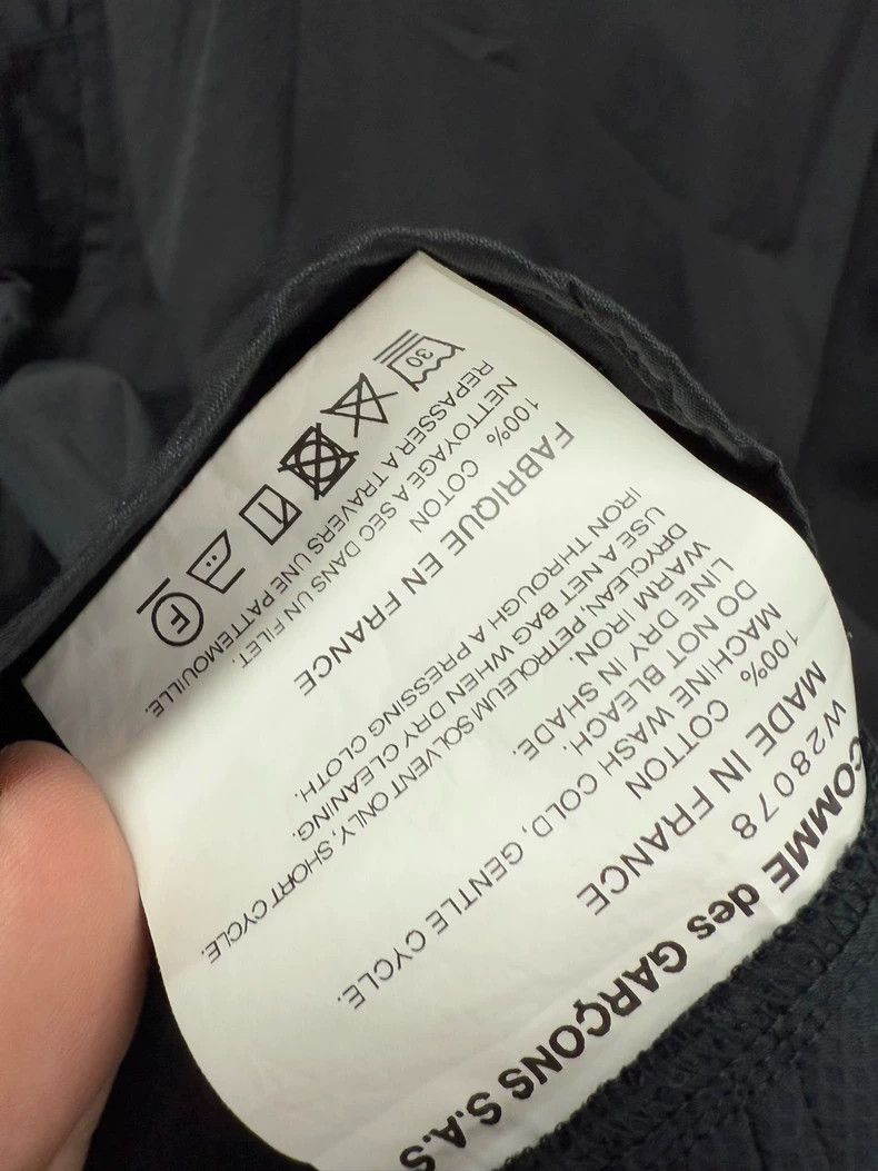 Comme des Garcons Comme Des Garcons Shirt with Unique Design Size US S / EU 44-46 / 1 - 6 Thumbnail