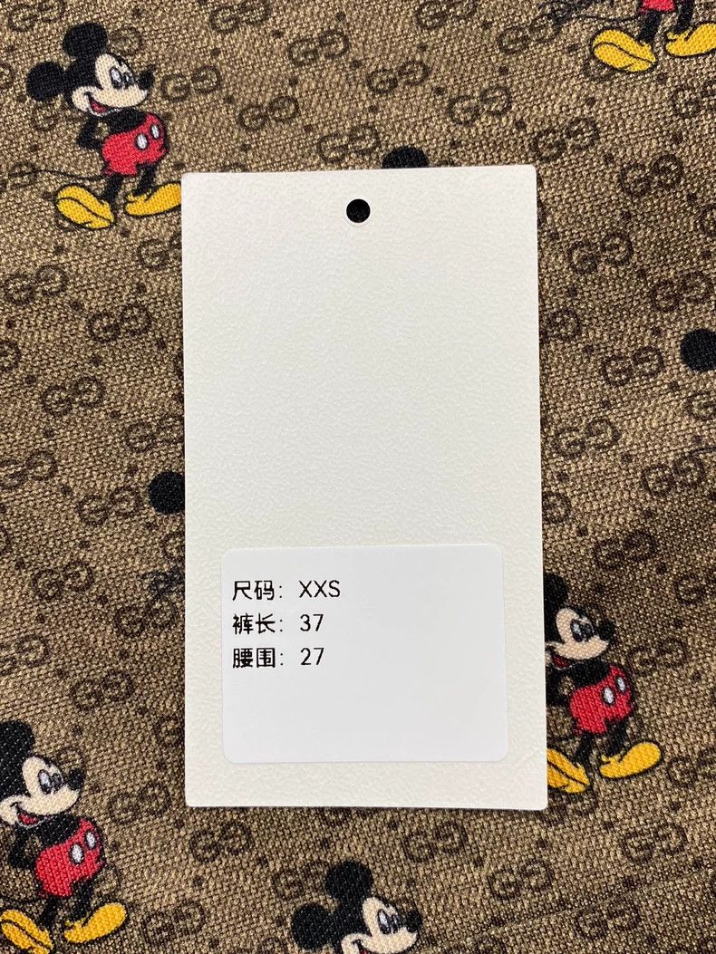 Gucci Gucci Disney Mickey Mouse Print Shorts Size US 26 / EU 42 - 9 Thumbnail