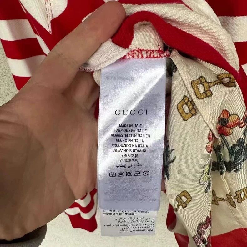 Gucci Gucci Red and White Striped Cardigan Size US S / EU 44-46 / 1 - 4 Thumbnail