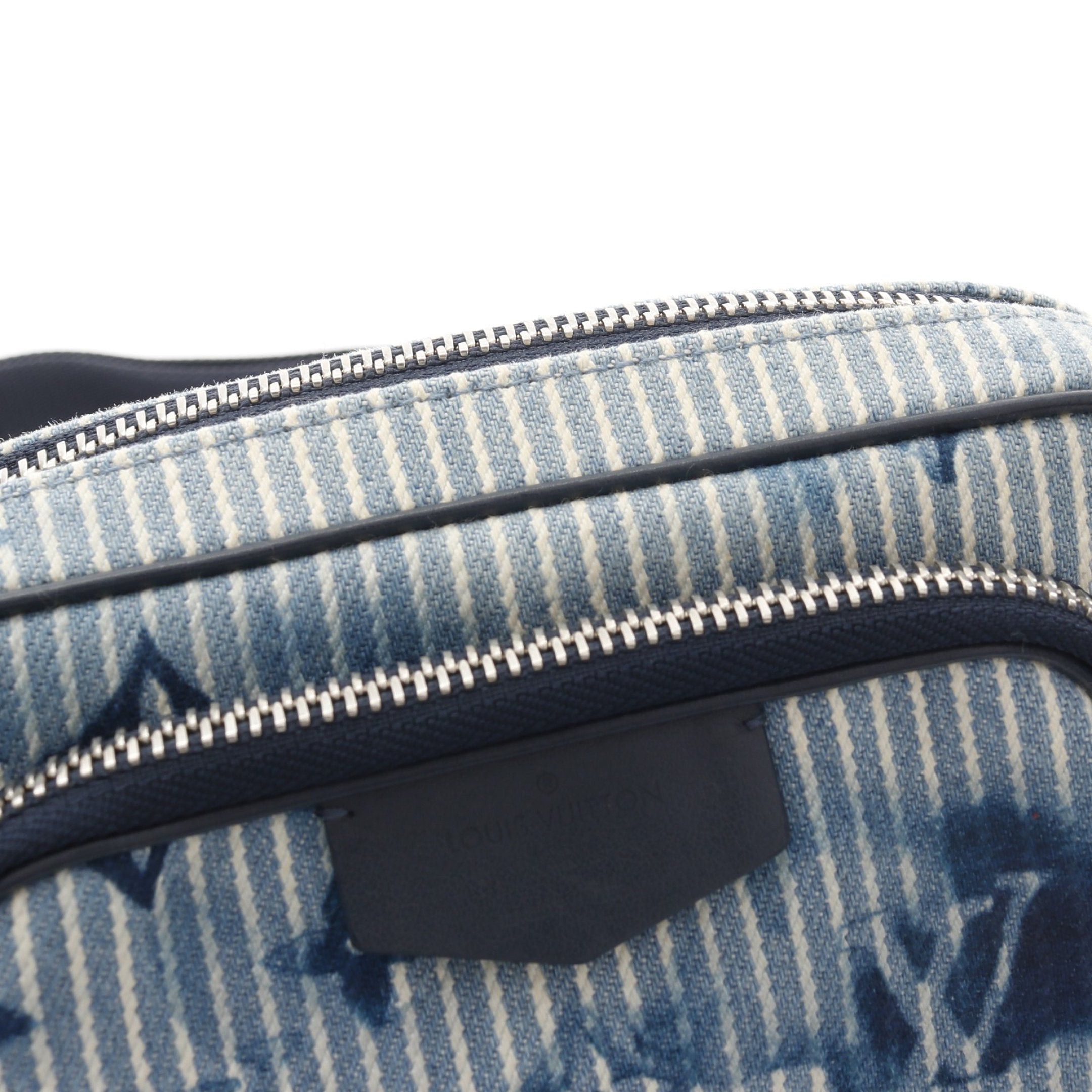 Louis Vuitton Louis Vuitton Outdoors Pochette Hickory Stripe Watercolor Summer Collection Body Bag Canvas Leather Light Blue Navy Size ONE SIZE - 10 Thumbnail