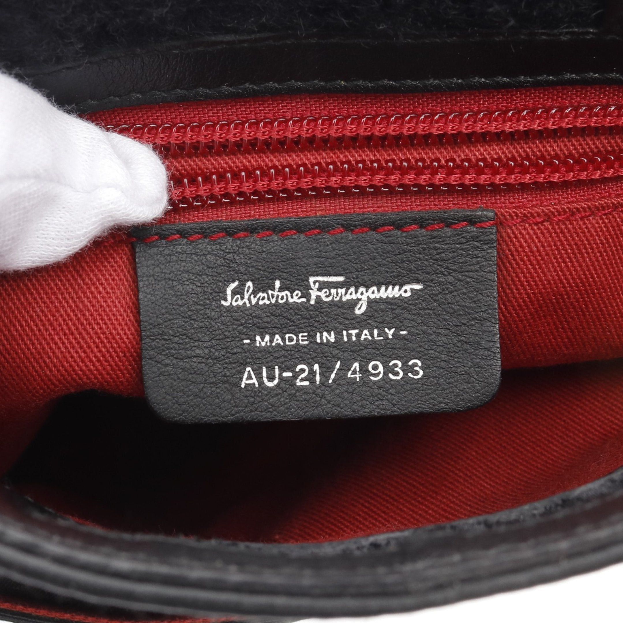 Salvatore Ferragamo Salvatore Ferragamo Gancini Shoulder Bag Nylon Canvas Leather Black Size ONE SIZE - 4 Thumbnail