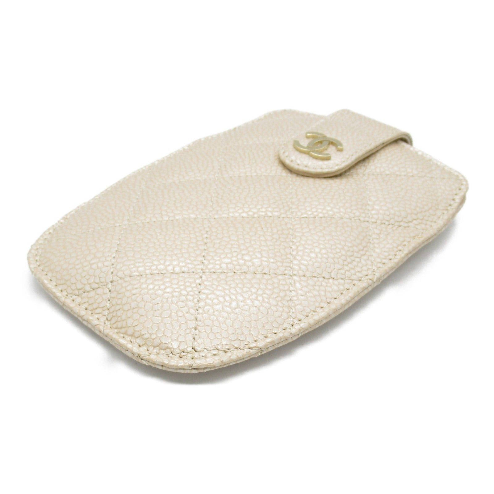 Chanel Chanel Matelasse Case Card Caviar Skin (Grained Calf) Beige Light Gold Hardware Size ONE SIZE - 3 Thumbnail
