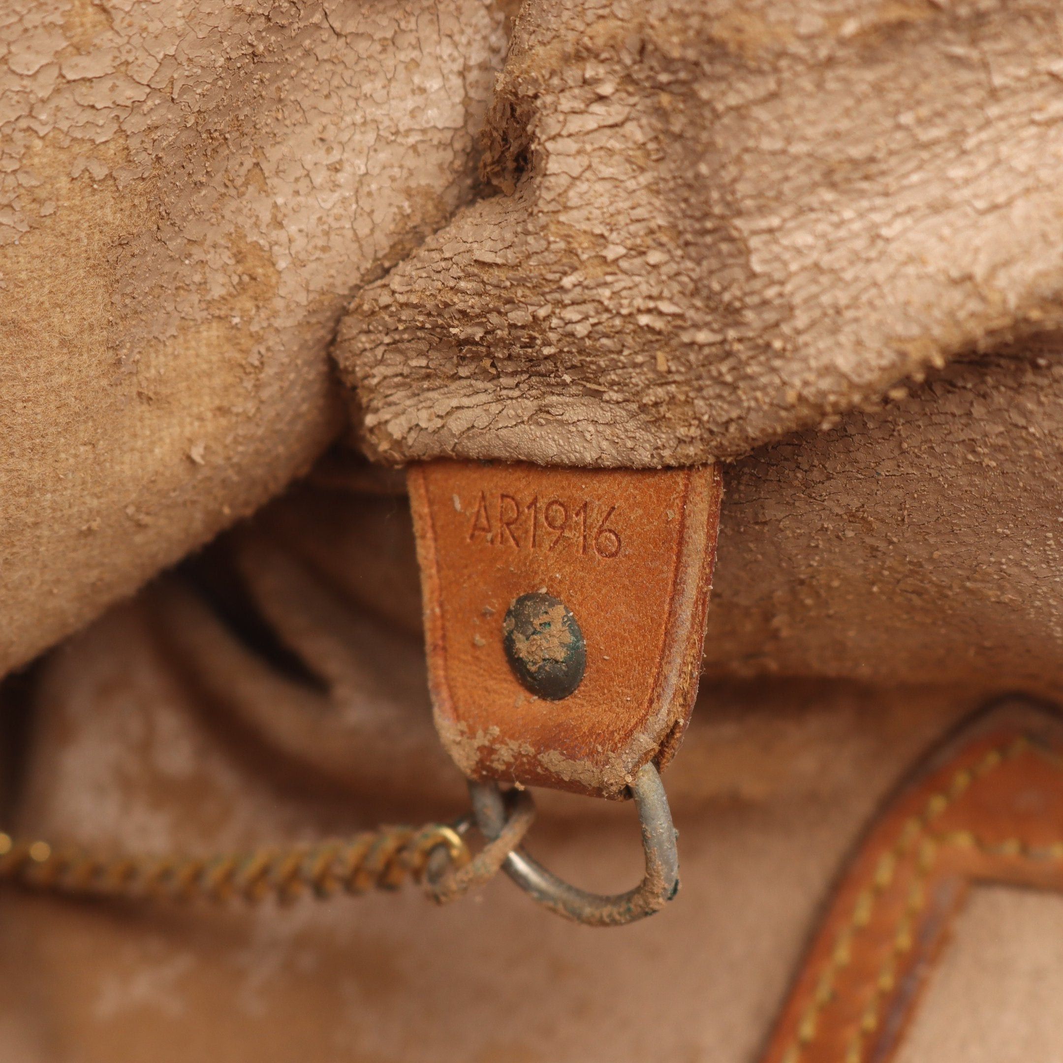 Louis Vuitton Louis Vuitton Bucket Gm Monogram Shoulder Bag Leather Brown Size ONE SIZE - 5 Thumbnail