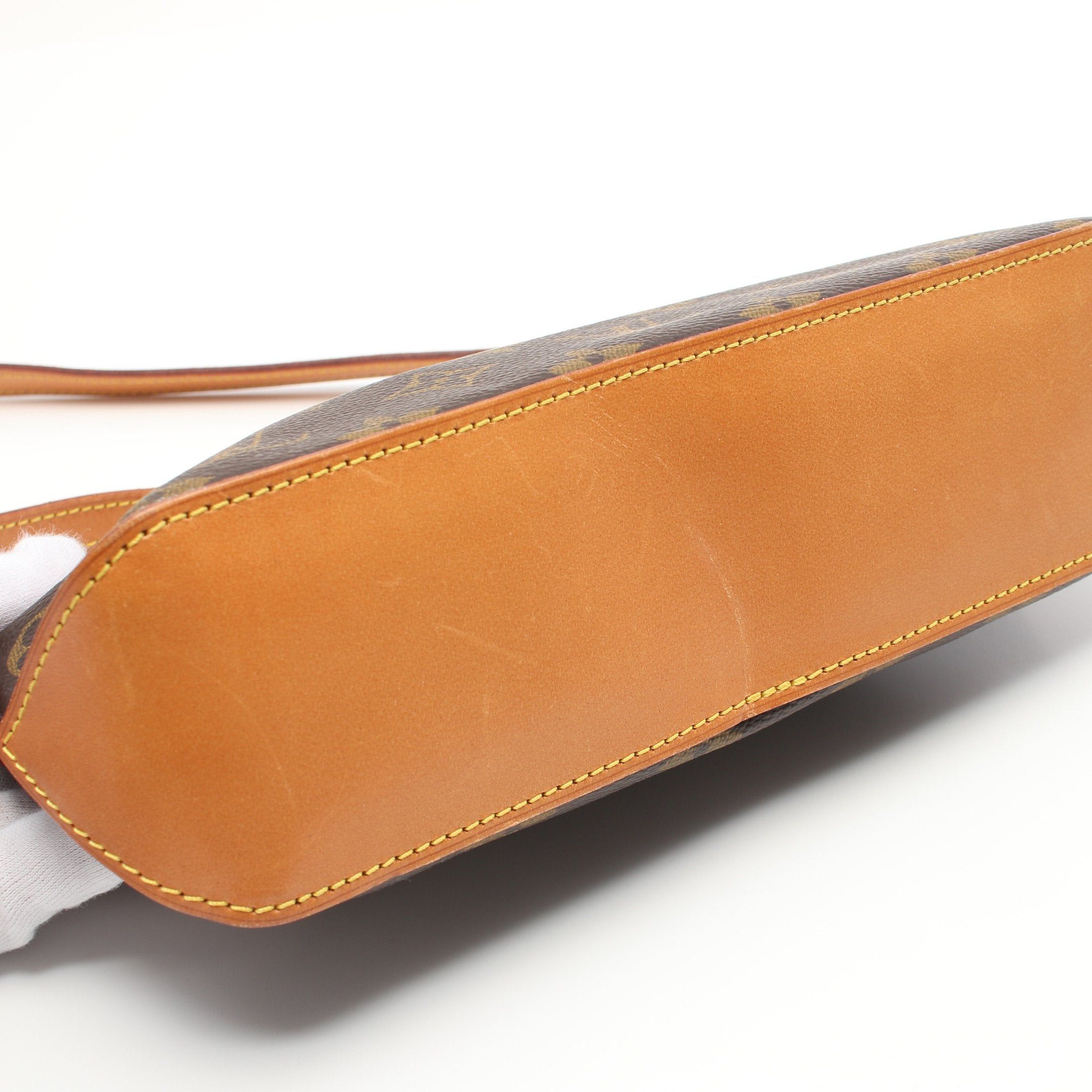 Louis Vuitton Louis Vuitton Trotteur Monogram Shoulder Bag Leather Brown Size ONE SIZE - 6 Thumbnail