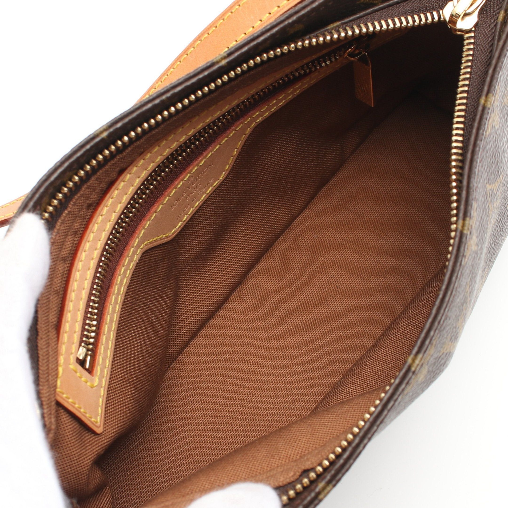 Louis Vuitton Louis Vuitton Trotteur Monogram Shoulder Bag Leather Brown Size ONE SIZE - 3 Thumbnail
