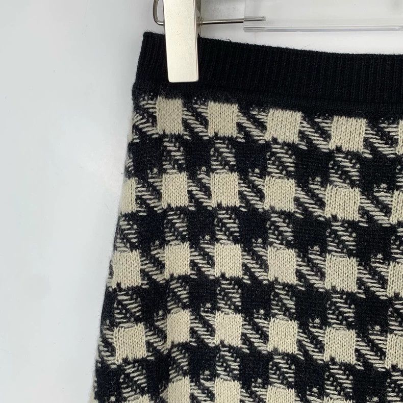 Gucci Gucci Black White Houndstooth Knit Skirt Size 24" / US 00 / IT 34 - 3 Thumbnail
