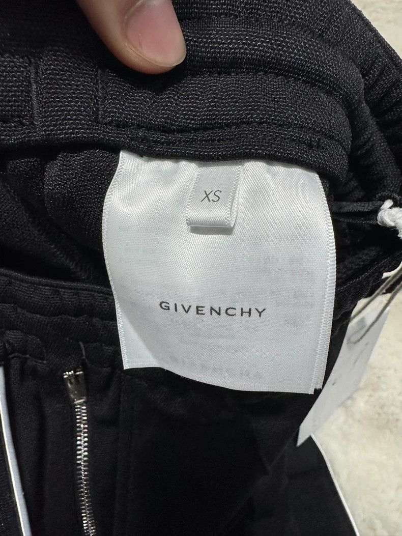 Givenchy Givenchy Sports Pants with Logo Stripes Size US 26 / EU 42 - 3 Thumbnail