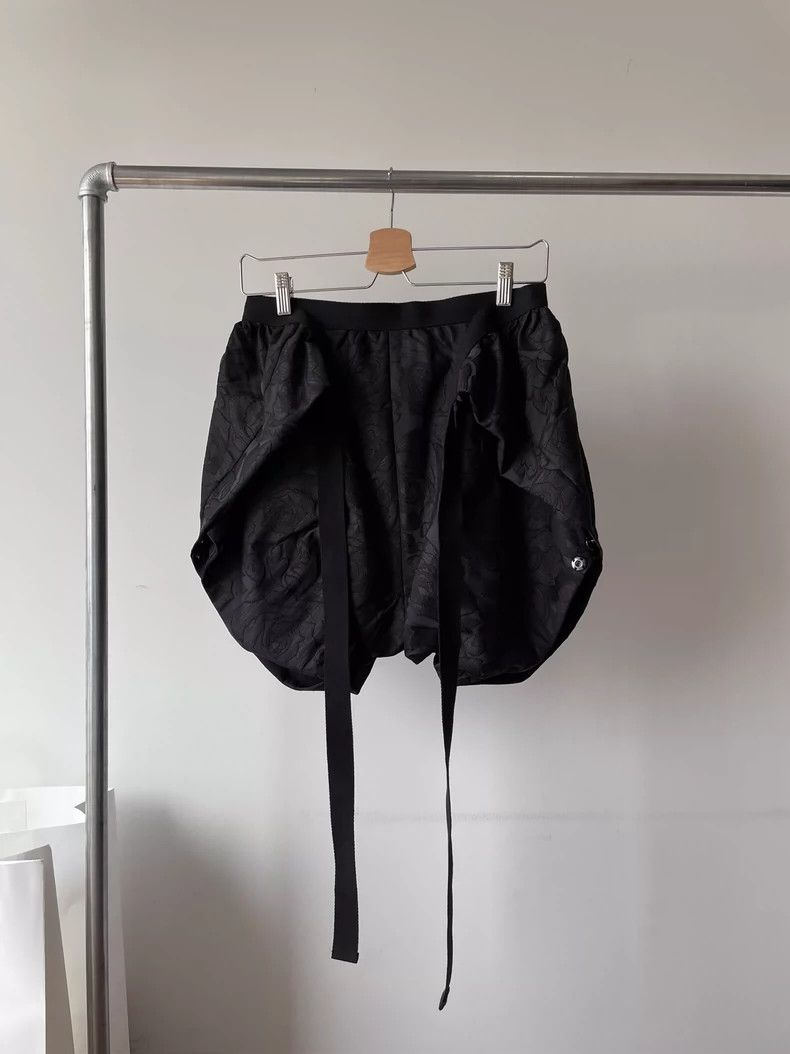Comme des Garcons Junya Watanabe Comme Des Garcons Lantern Shorts Size US 30 / EU 46 - 3 Thumbnail