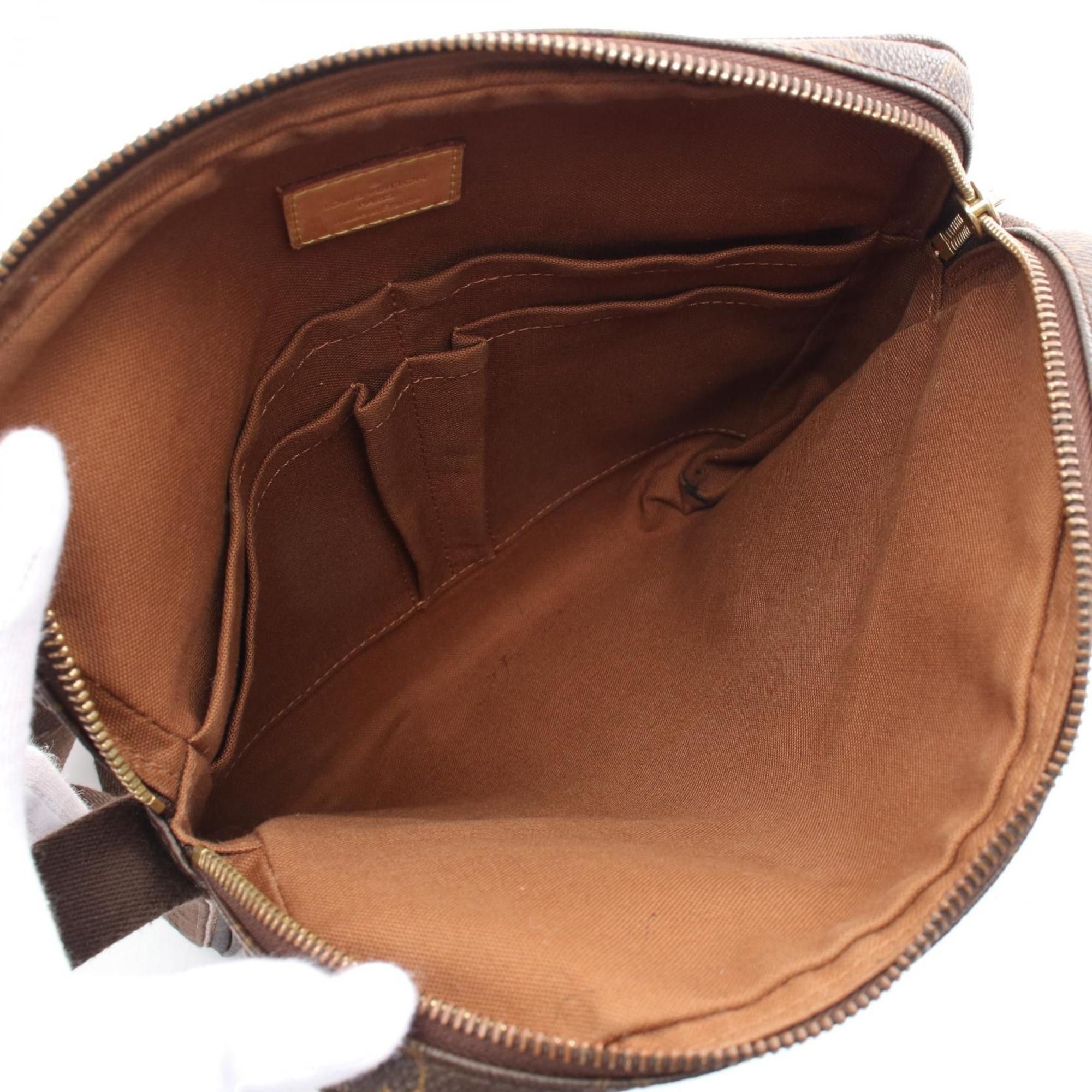 Louis Vuitton Louis Vuitton Beaubourg shoulder Size ONE SIZE - 8 Thumbnail