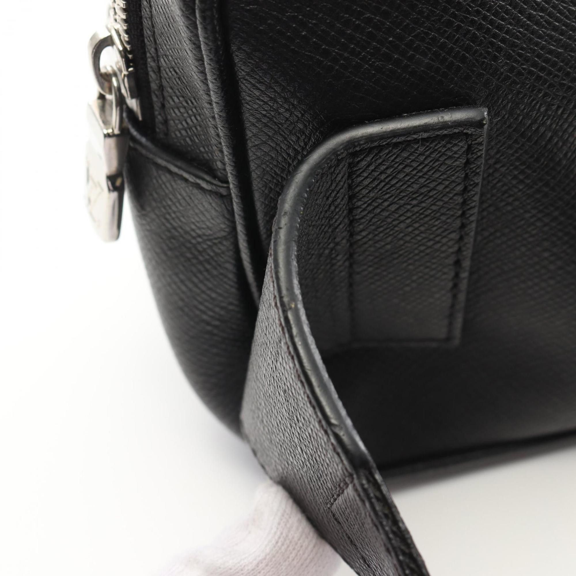 Louis Vuitton Louis Vuitton Outdoor clutch Size ONE SIZE - 7 Thumbnail
