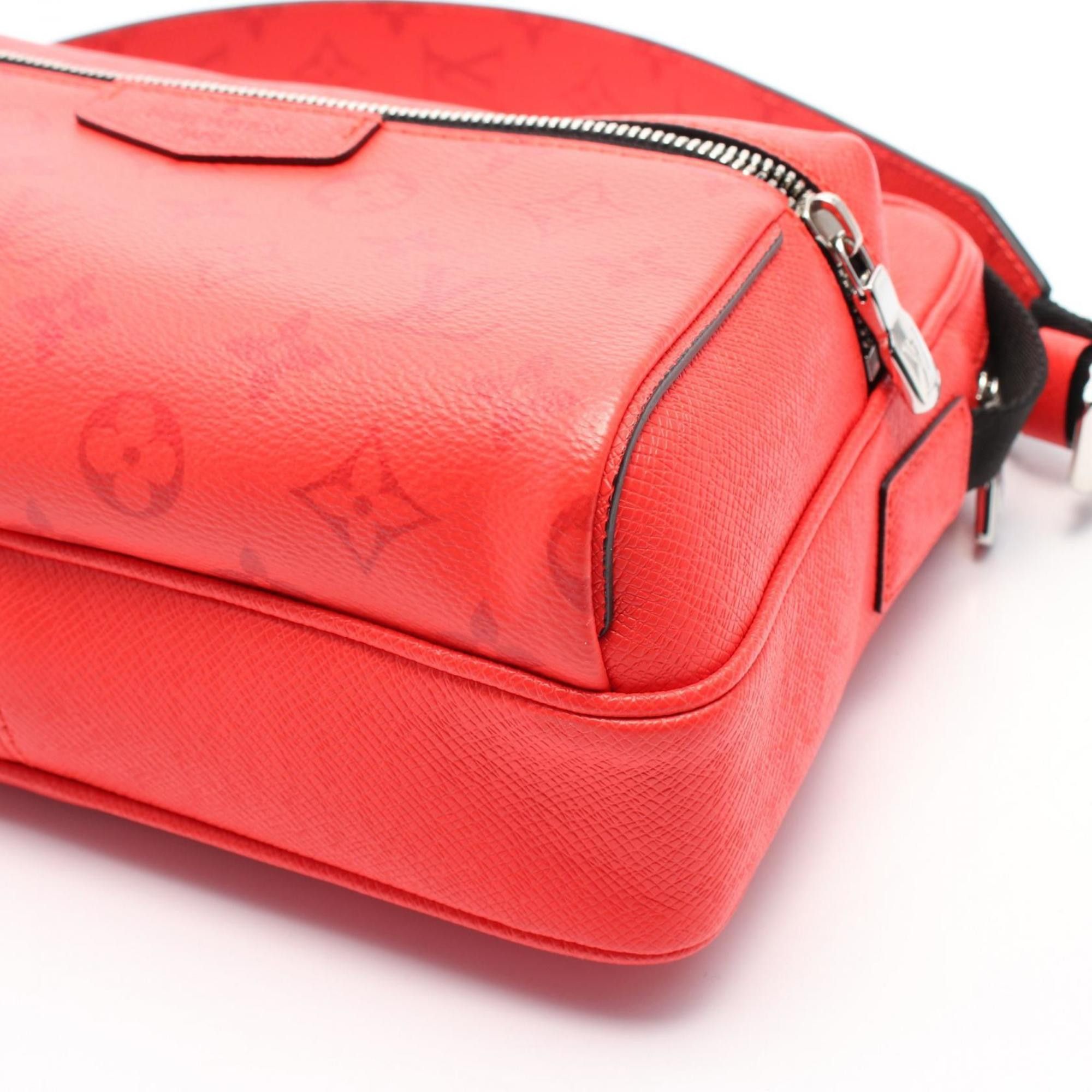 Louis Vuitton Louis Vuitton Outdoor shoulder Size ONE SIZE - 3 Thumbnail