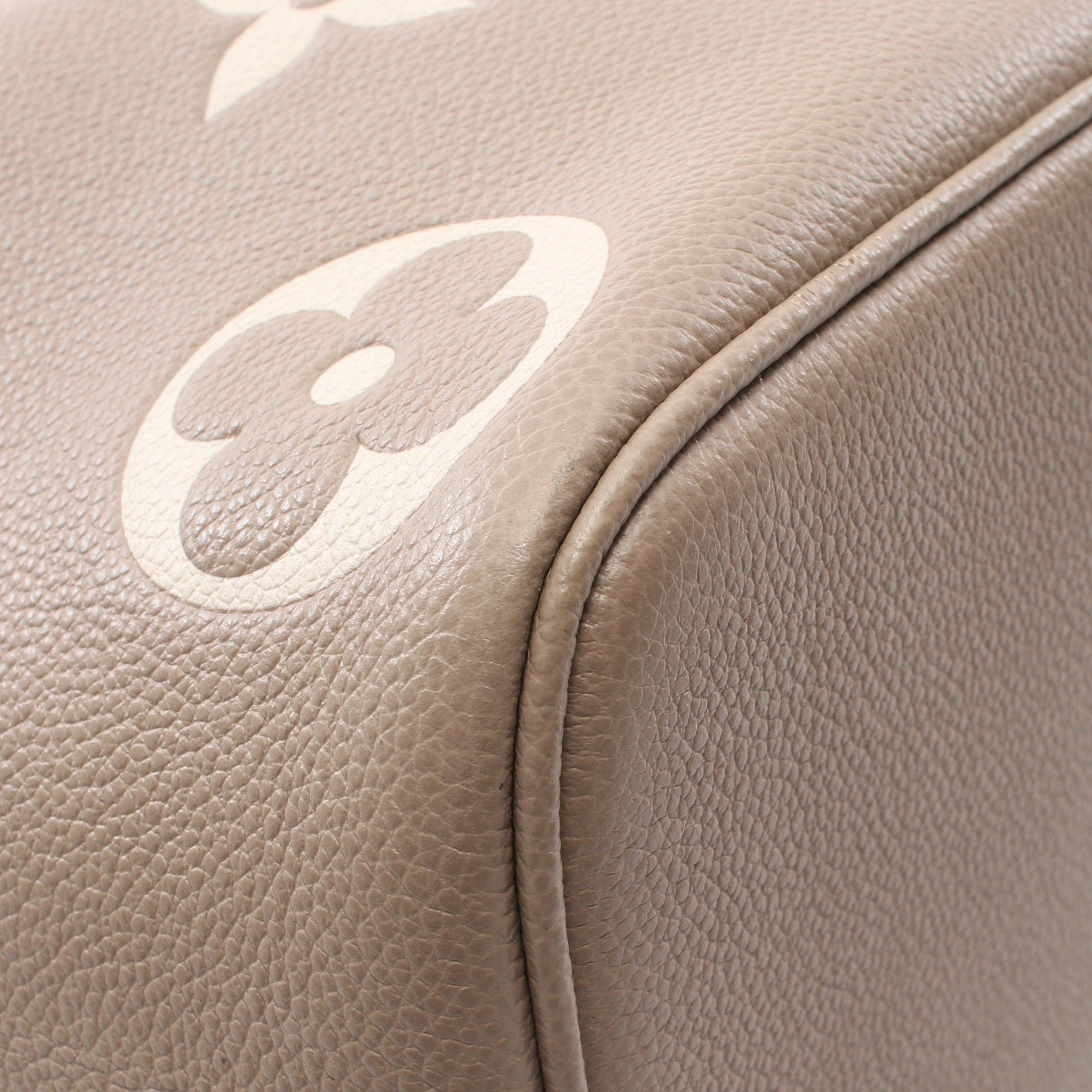 Louis Vuitton Louis Vuitton Neo Noe Mm Bicolor Monogram Empreinte Tourterelle Claim Shoulder Bag Leather Gray Beige Light Size ONE SIZE - 5 Thumbnail