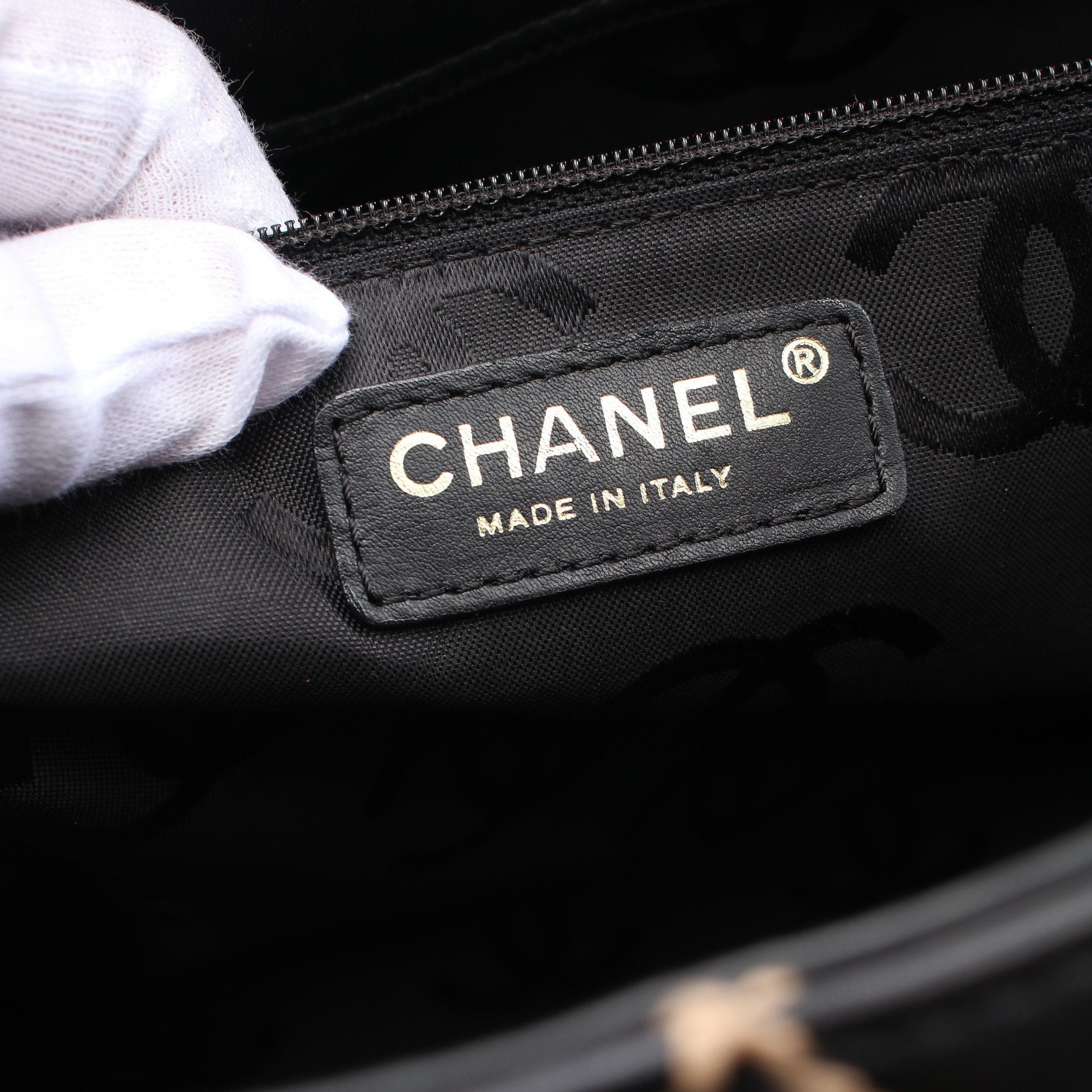 Chanel Chanel Wild Stitch Shoulder Bag Tote Leather Black Gold Hardware Size ONE SIZE - 4 Thumbnail