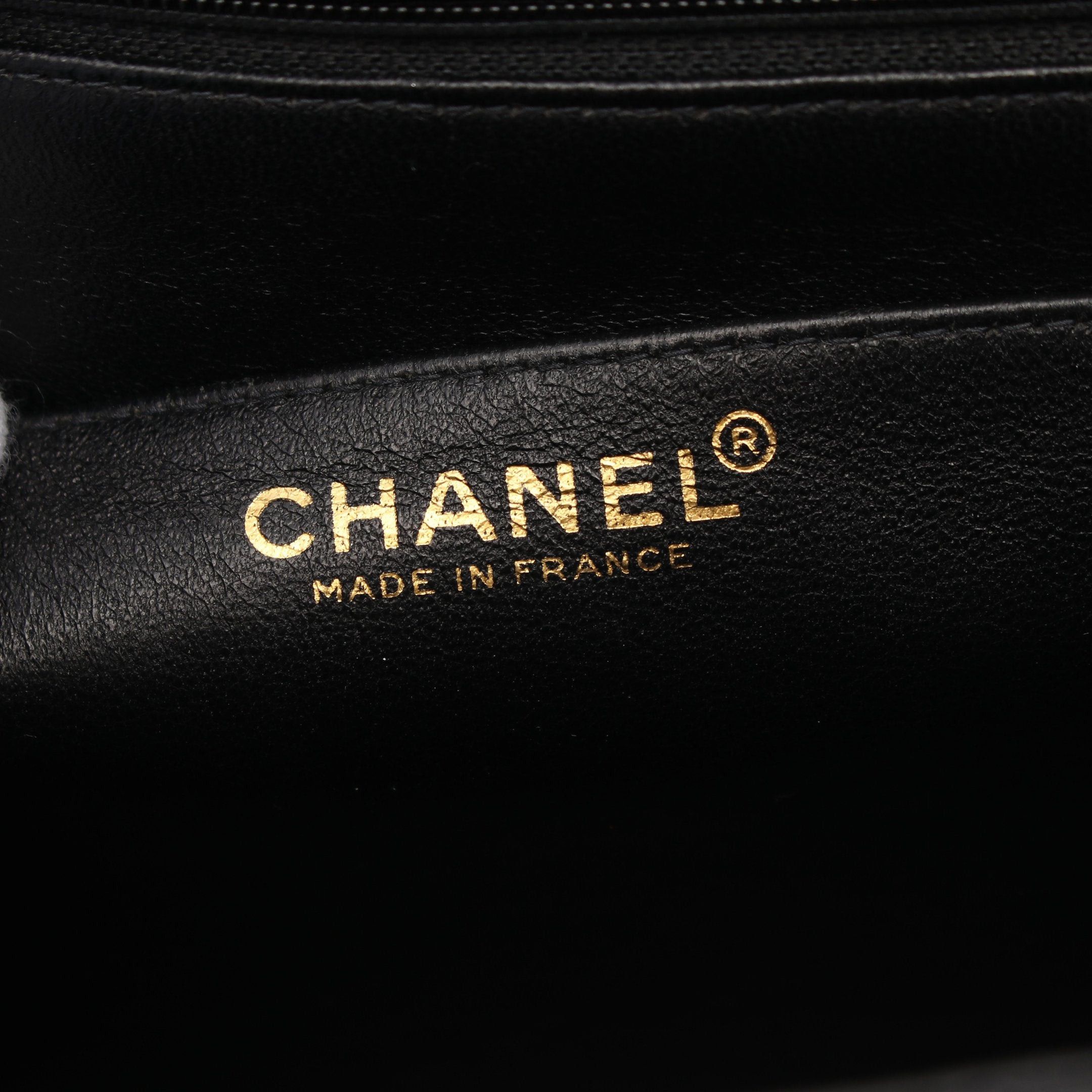 Chanel Chanel Matelasse Top Handle Handbag Caviar Skin Black Gold Hardware Size ONE SIZE - 4 Thumbnail