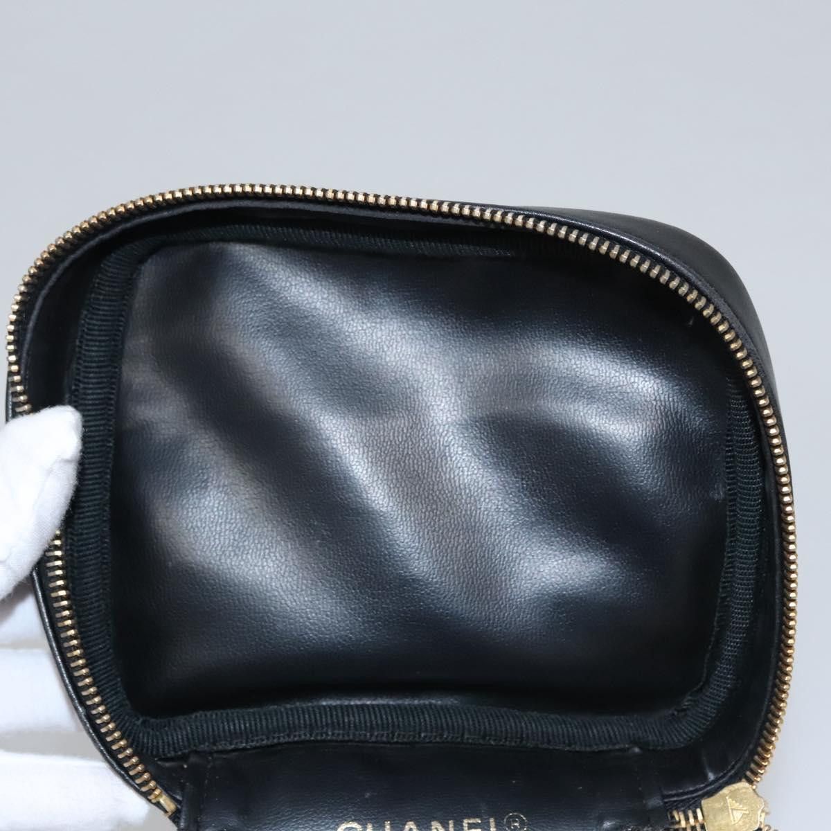 Chanel Vanity Black Leather Handbag (Pre-Owned) Size ONE SIZE - 18 Thumbnail