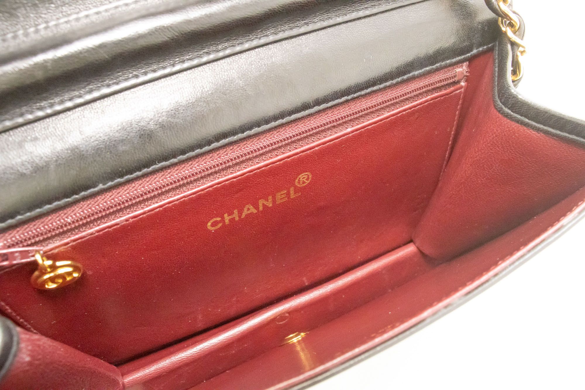 Chanel Black Leather Shoulder Bag (Pre-Owned) Size ONE SIZE - 7 Thumbnail