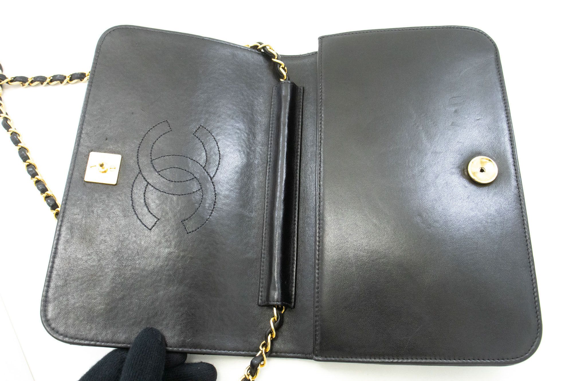 Chanel Black Leather Shoulder Bag (Pre-Owned) Size ONE SIZE - 10 Thumbnail