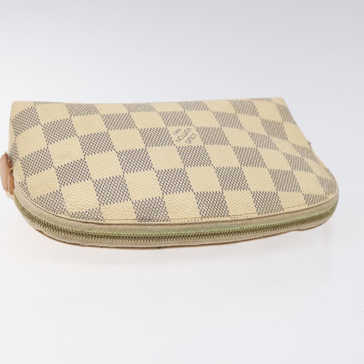 Louis Vuitton Cosmetic Pouch White Canvas Clutch Bag (Pre-Owned) Size ONE SIZE - 15 Thumbnail