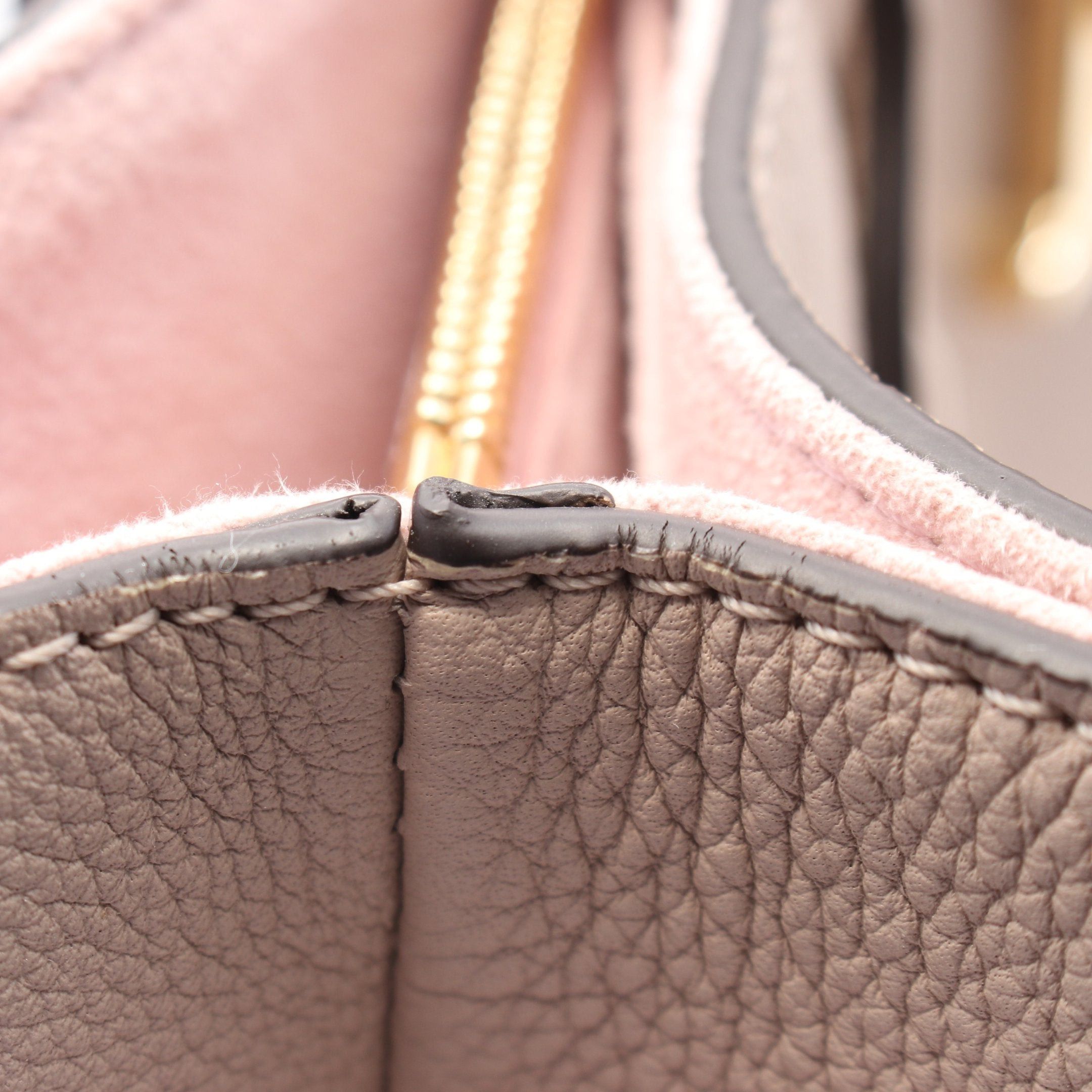 Louis Vuitton Louis Vuitton Rock Me Shopper Greige Shoulder Bag Tote Leather Beige Size ONE SIZE - 7 Thumbnail