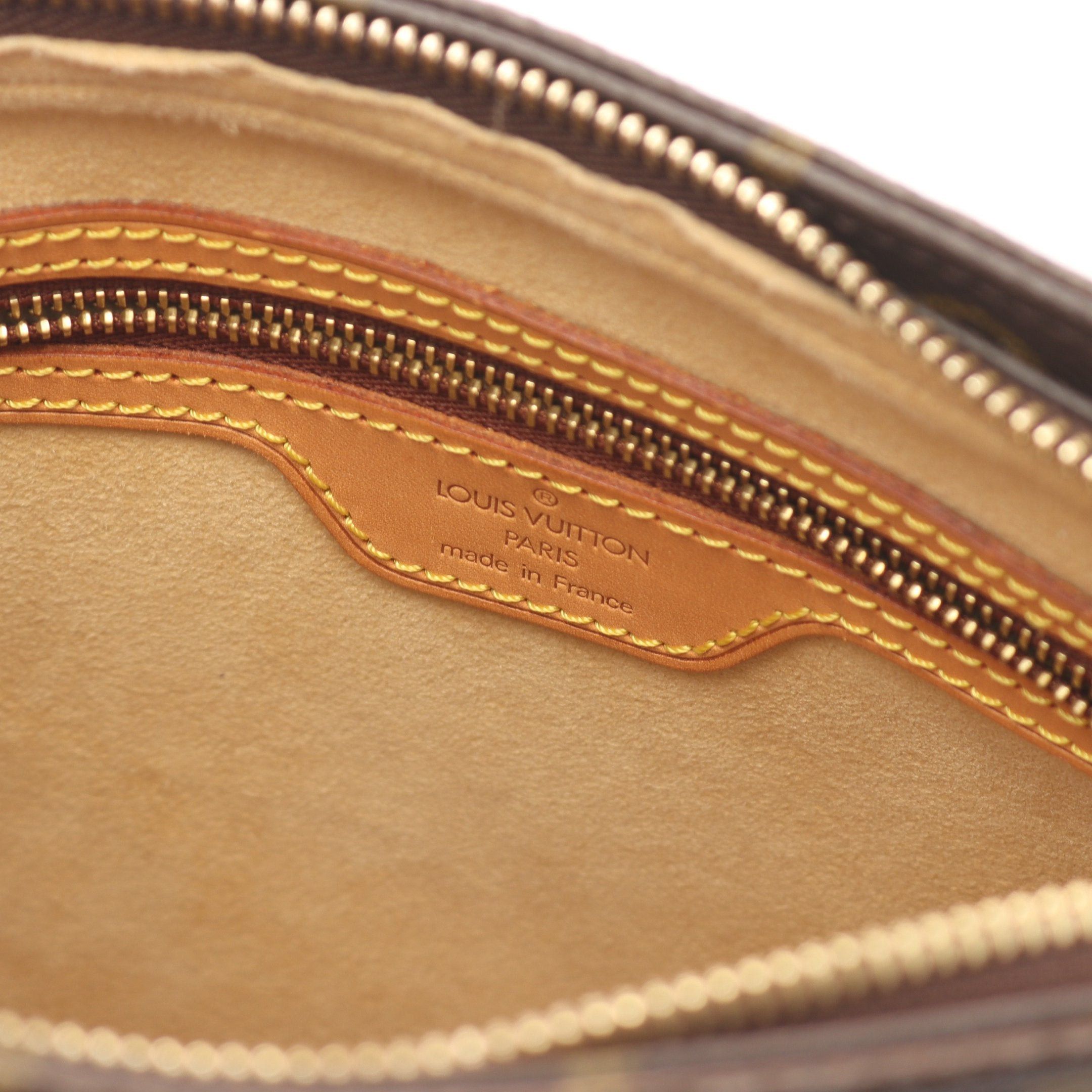 Louis Vuitton Louis Vuitton Looping Mm Monogram Shoulder Bag Leather Brown Size ONE SIZE - 4 Thumbnail