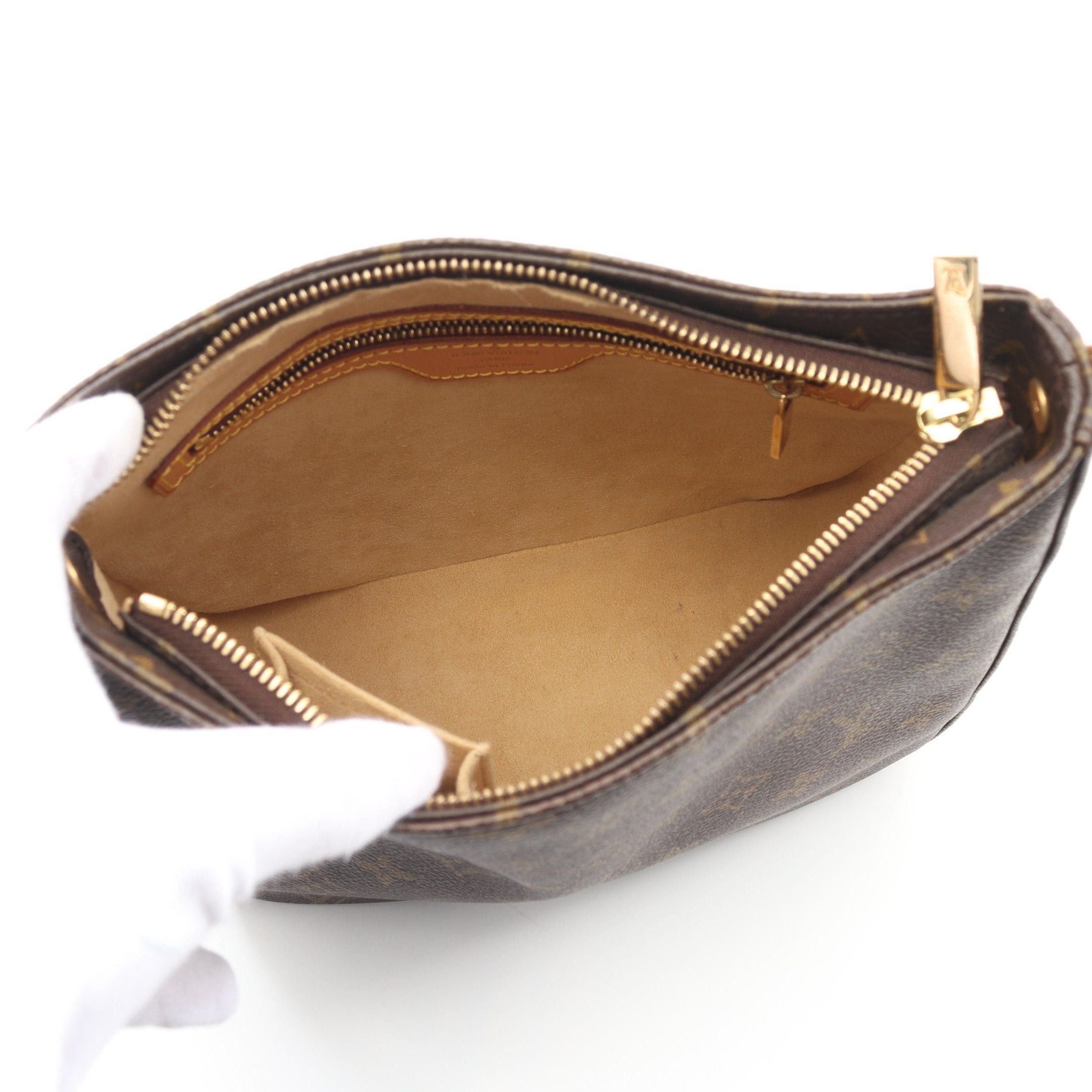 Louis Vuitton Louis Vuitton Looping Mm Monogram Shoulder Bag Leather Brown Size ONE SIZE - 3 Thumbnail