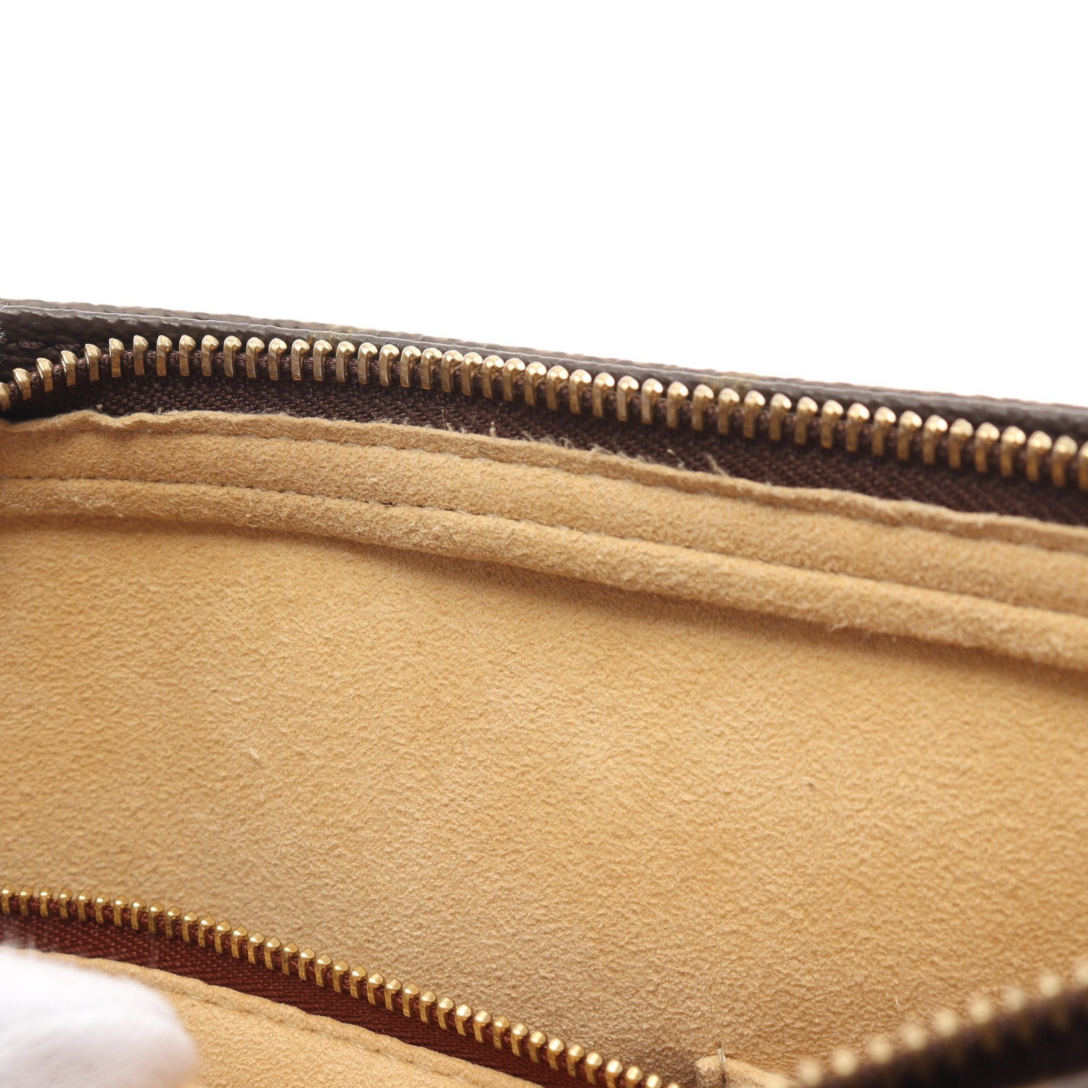 Louis Vuitton Louis Vuitton Looping Mm Monogram Shoulder Bag Leather Brown Size ONE SIZE - 11 Thumbnail