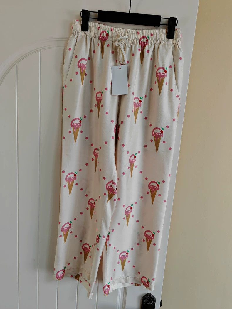 Gucci Gucci Silk Printed Ice Cream Pants Size US 26 / EU 42 - 2 Thumbnail