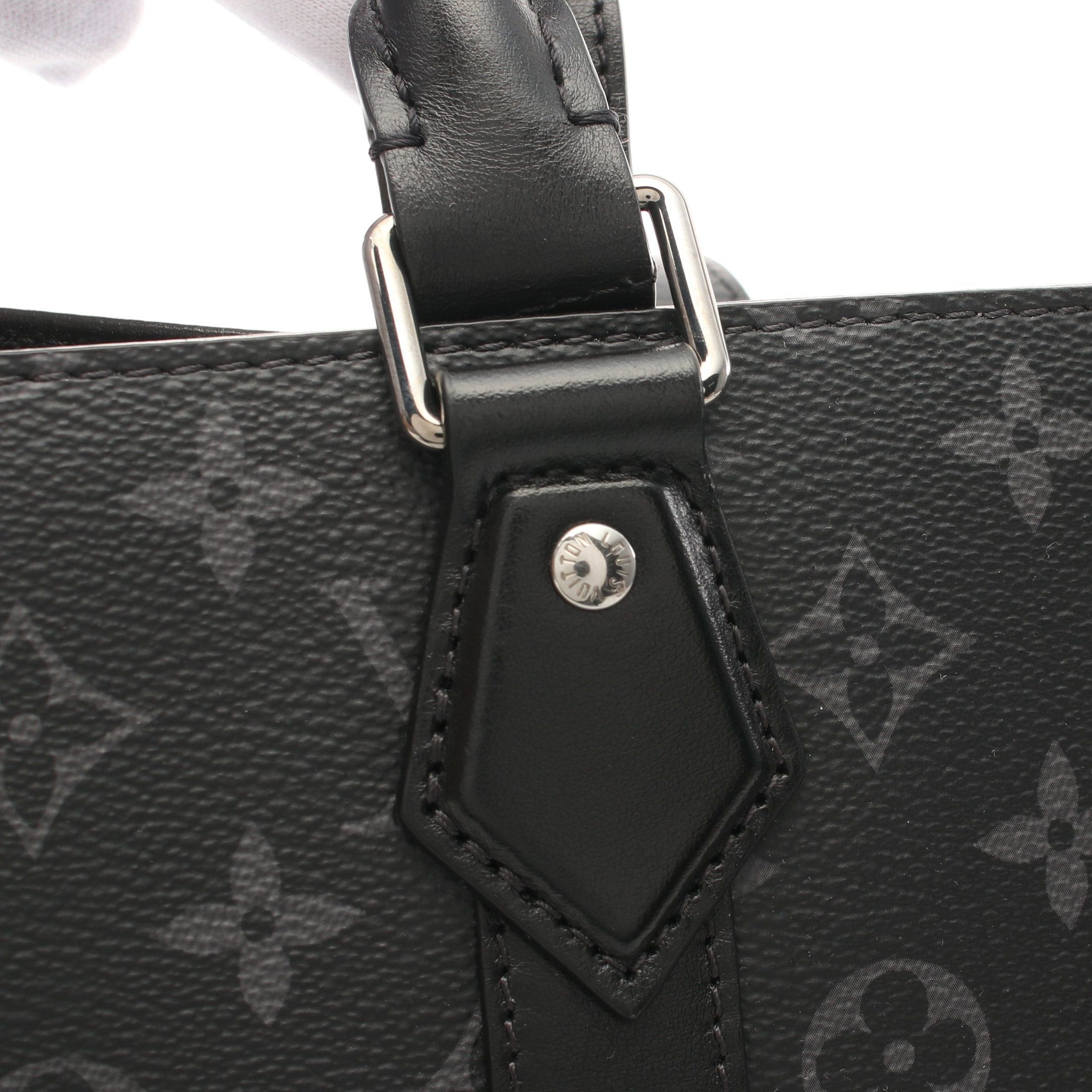 Louis Vuitton Louis Vuitton Sac Plat 24H Monogram Eclipse Shoulder Bag Tote Leather Black Size ONE SIZE - 13 Thumbnail