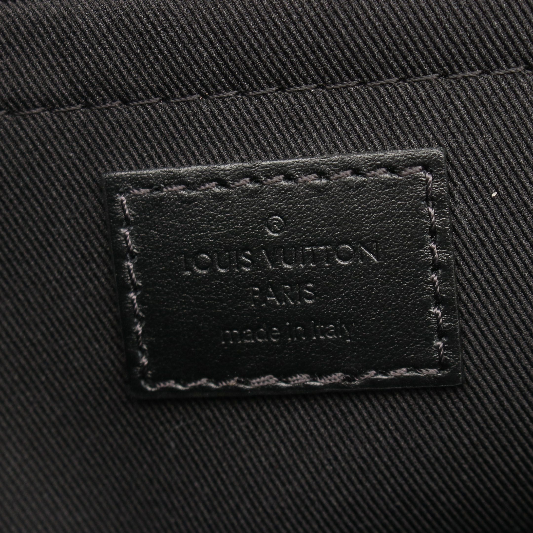 Louis Vuitton Louis Vuitton Sac Plat 24H Monogram Eclipse Shoulder Bag Tote Leather Black Size ONE SIZE - 4 Thumbnail