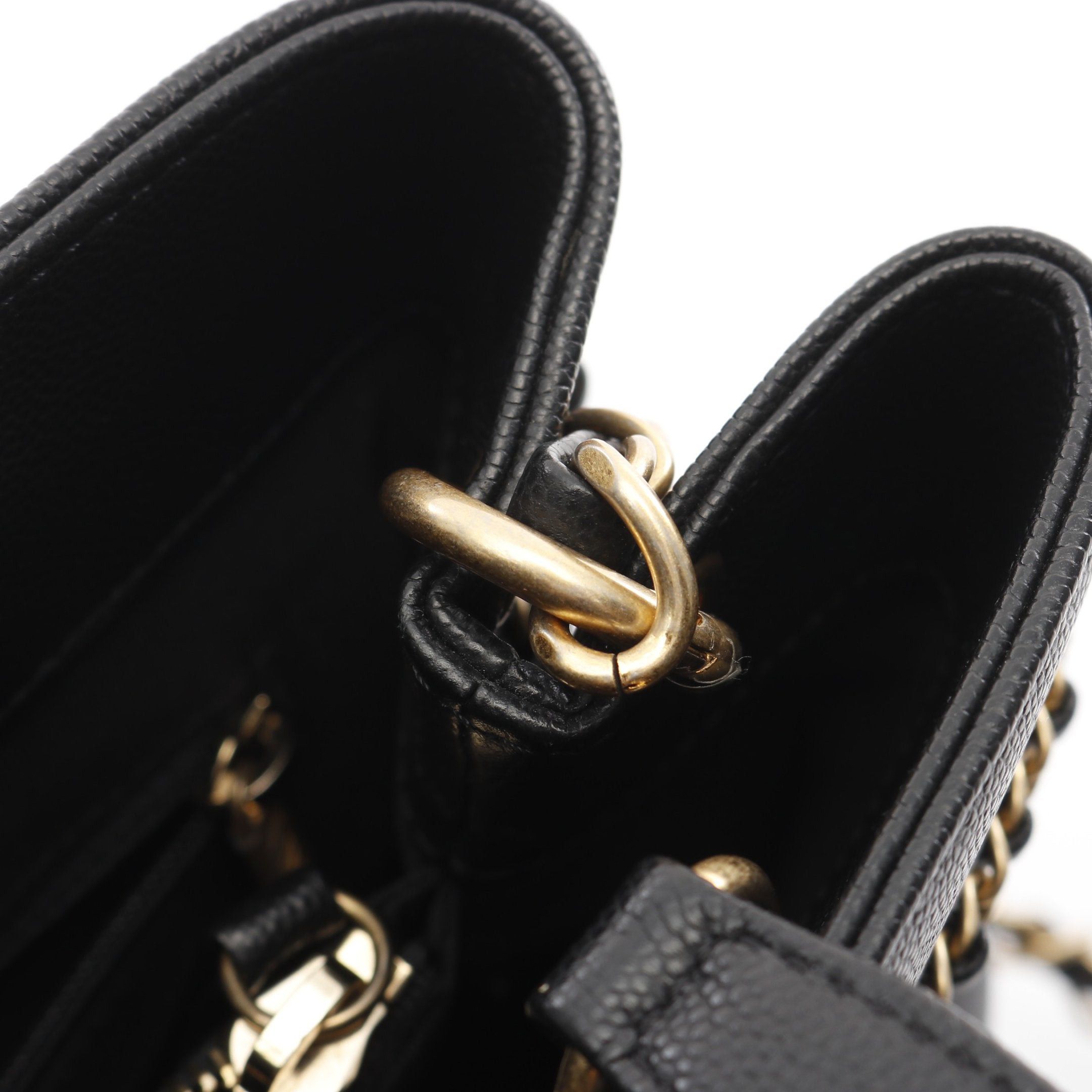 Chanel Chanel Coco Mark Matelasse Chain Shoulder Bag Leather Caviar Skin Black Gold Hardware Size ONE SIZE - 10 Thumbnail