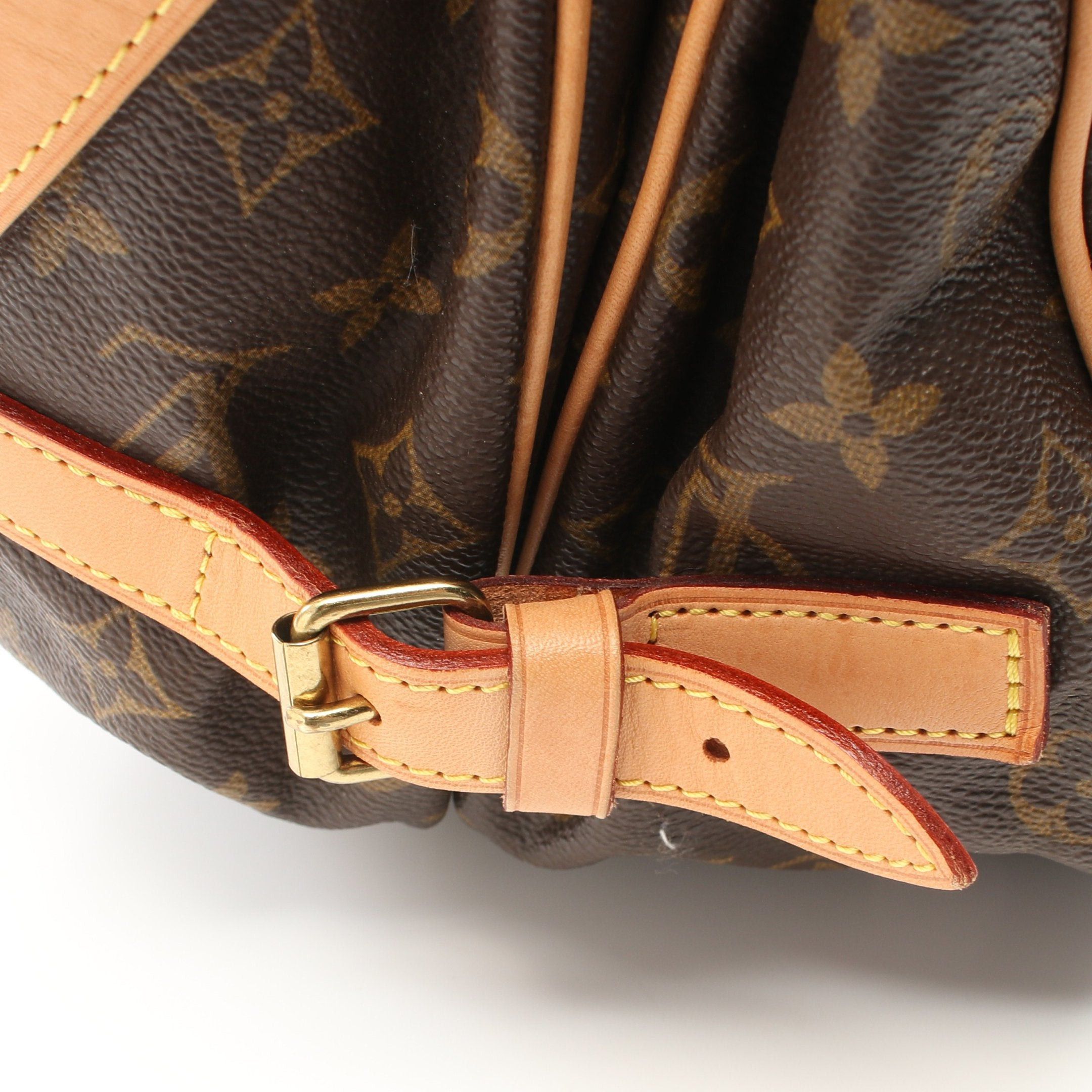 Louis Vuitton Louis Vuitton Saumur 35 Monogram Shoulder Bag Leather Brown Size ONE SIZE - 9 Thumbnail