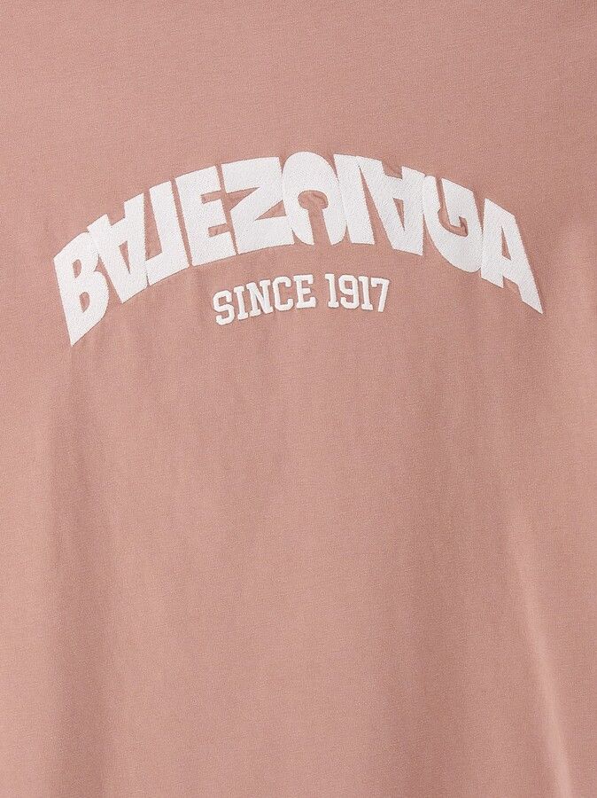 Balenciaga Unisex Oversized Back Flip Logo T-shirt in Vintage-jersey in pink Size US XS / EU 42 / 0 - 3 Thumbnail
