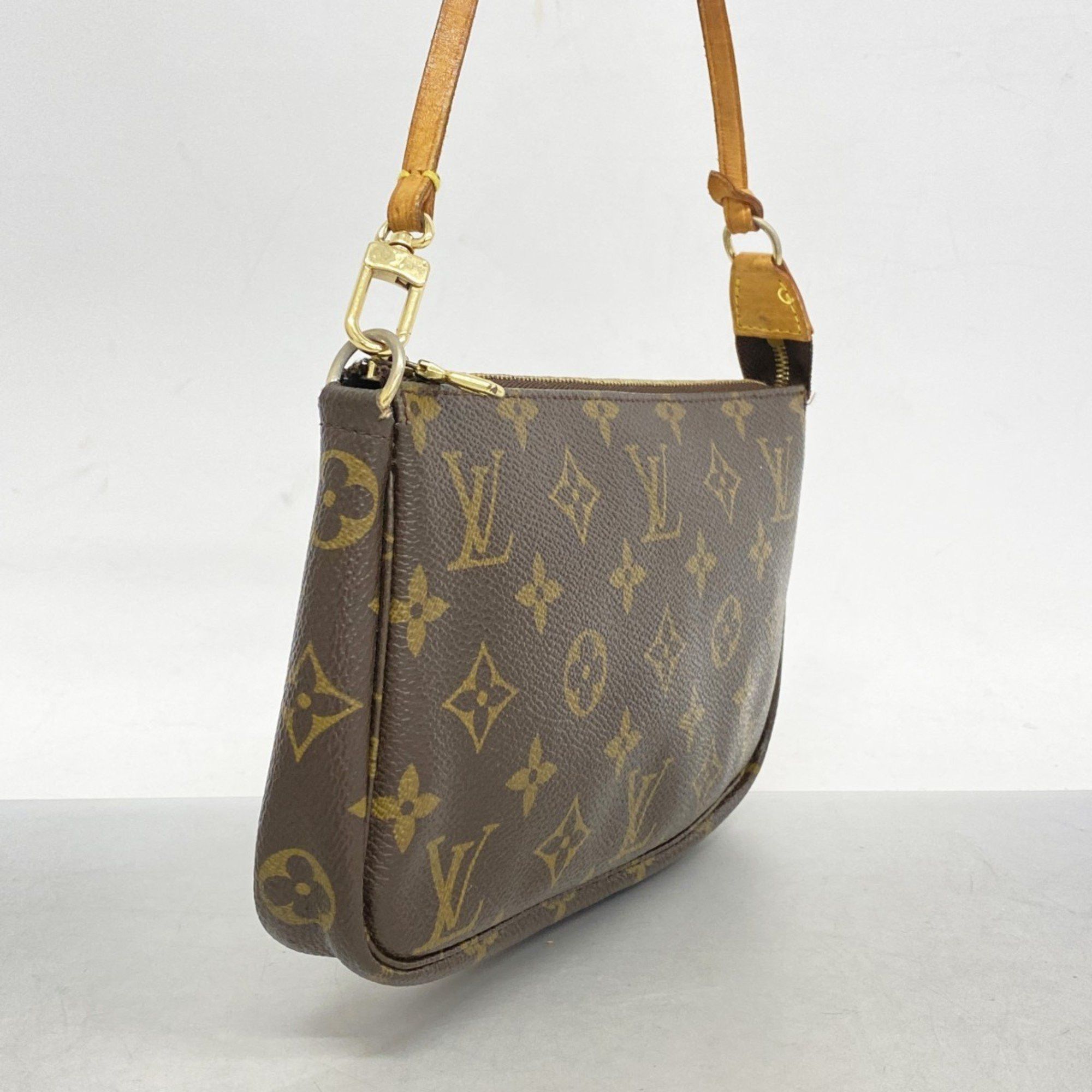 Louis Vuitton Louis Vuitton Pochette Accessoire clutch Size ONE SIZE - 3 Thumbnail