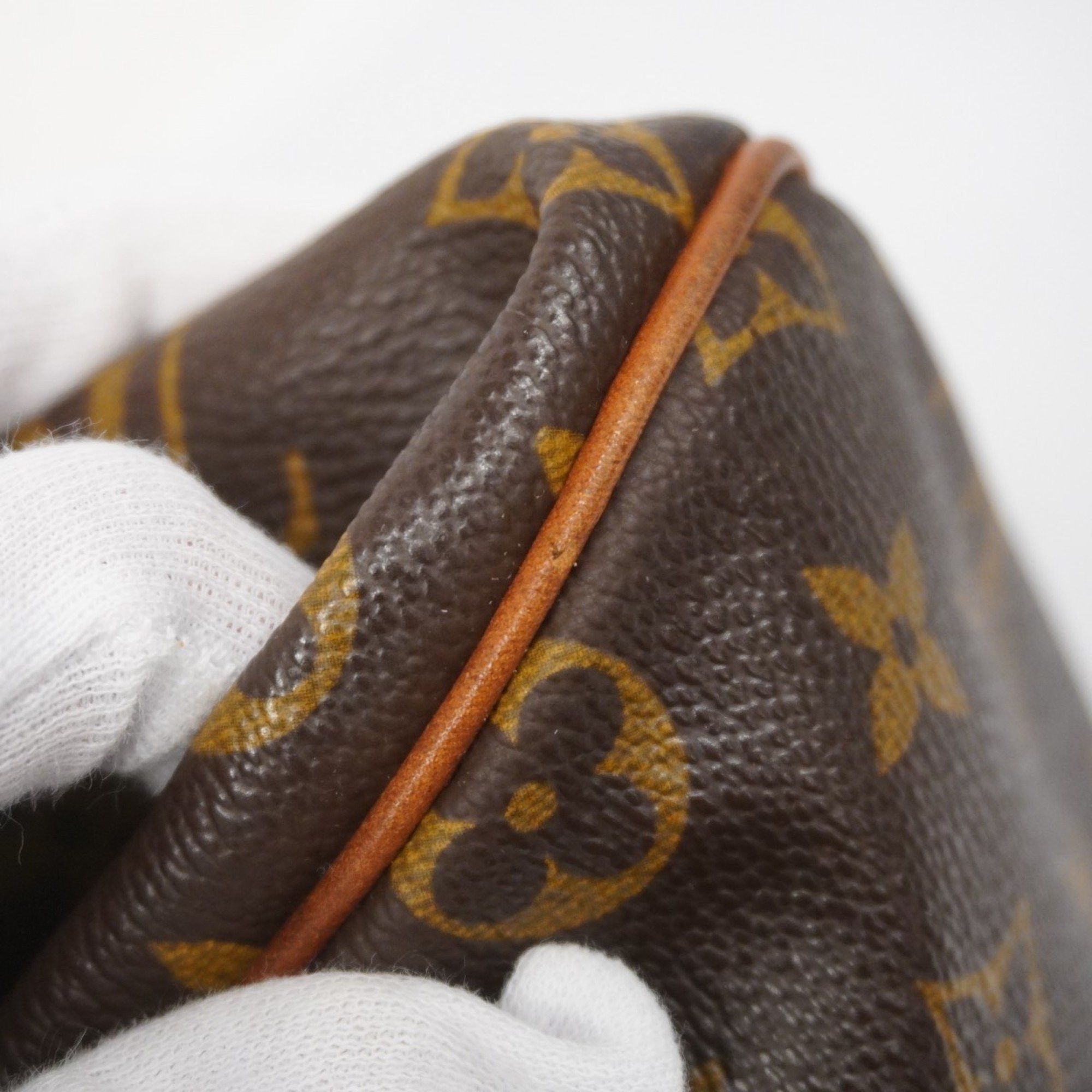 Louis Vuitton Louis Vuitton Excursion handbag Size ONE SIZE - 8 Thumbnail