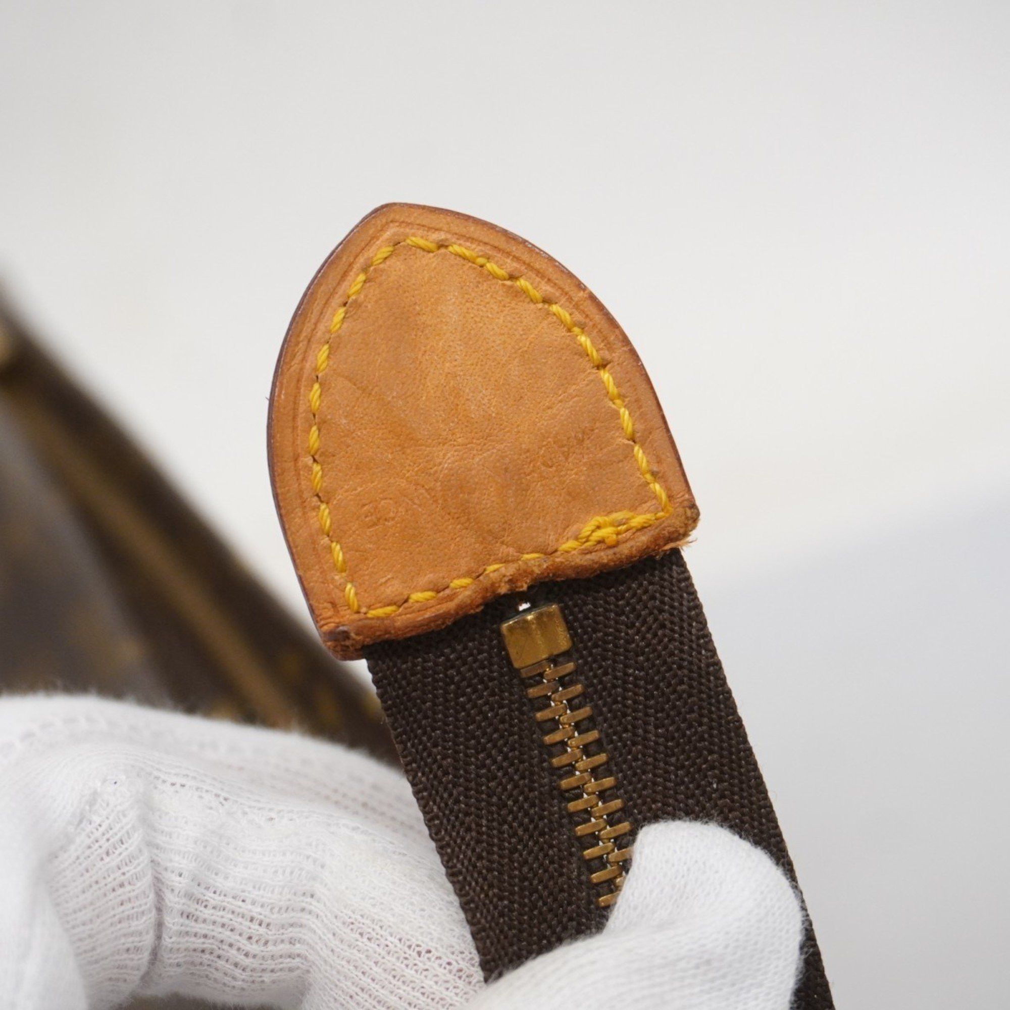 Louis Vuitton Louis Vuitton Poche Toilette clutch Size ONE SIZE - 17 Thumbnail