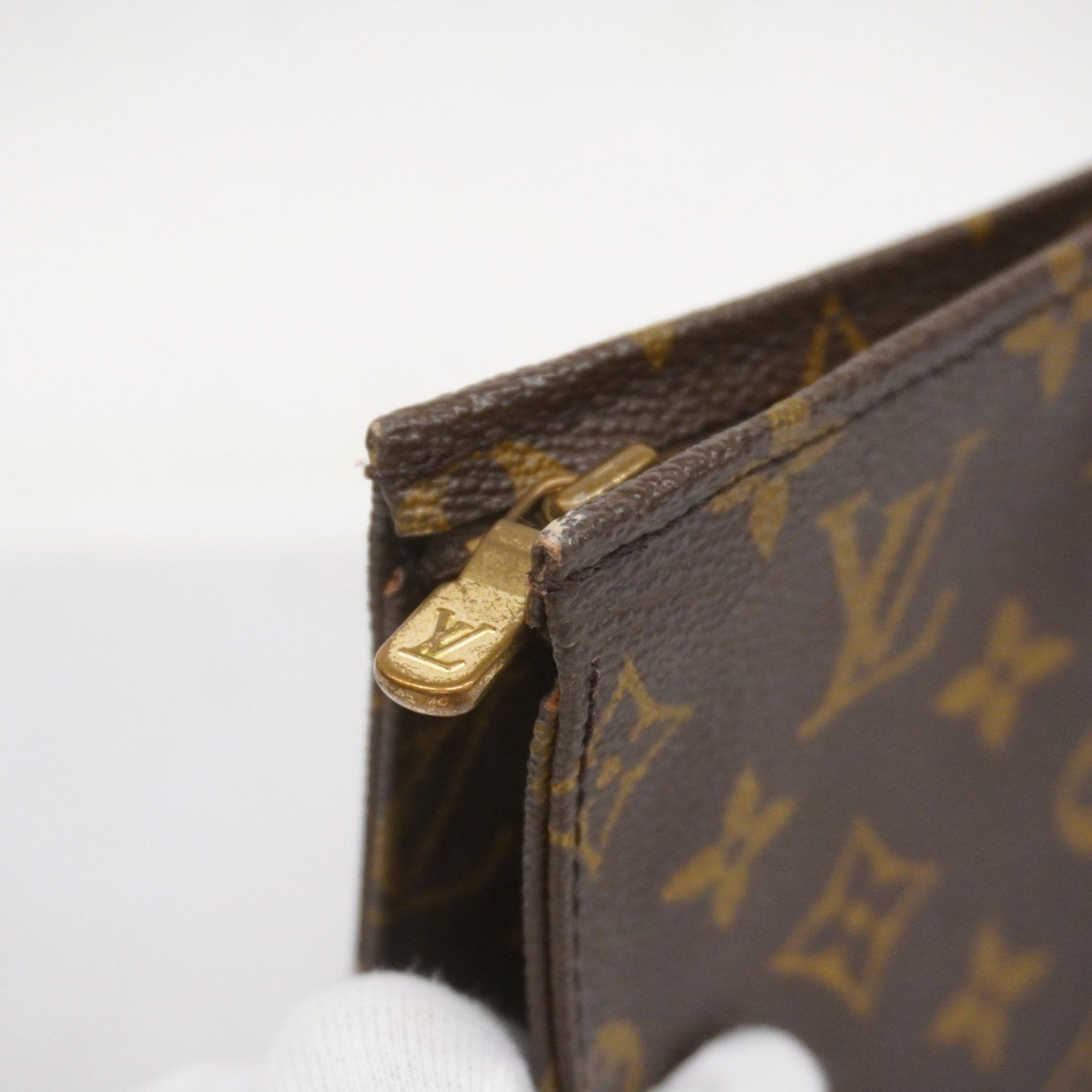 Louis Vuitton Louis Vuitton Poche Toilette clutch Size ONE SIZE - 11 Thumbnail
