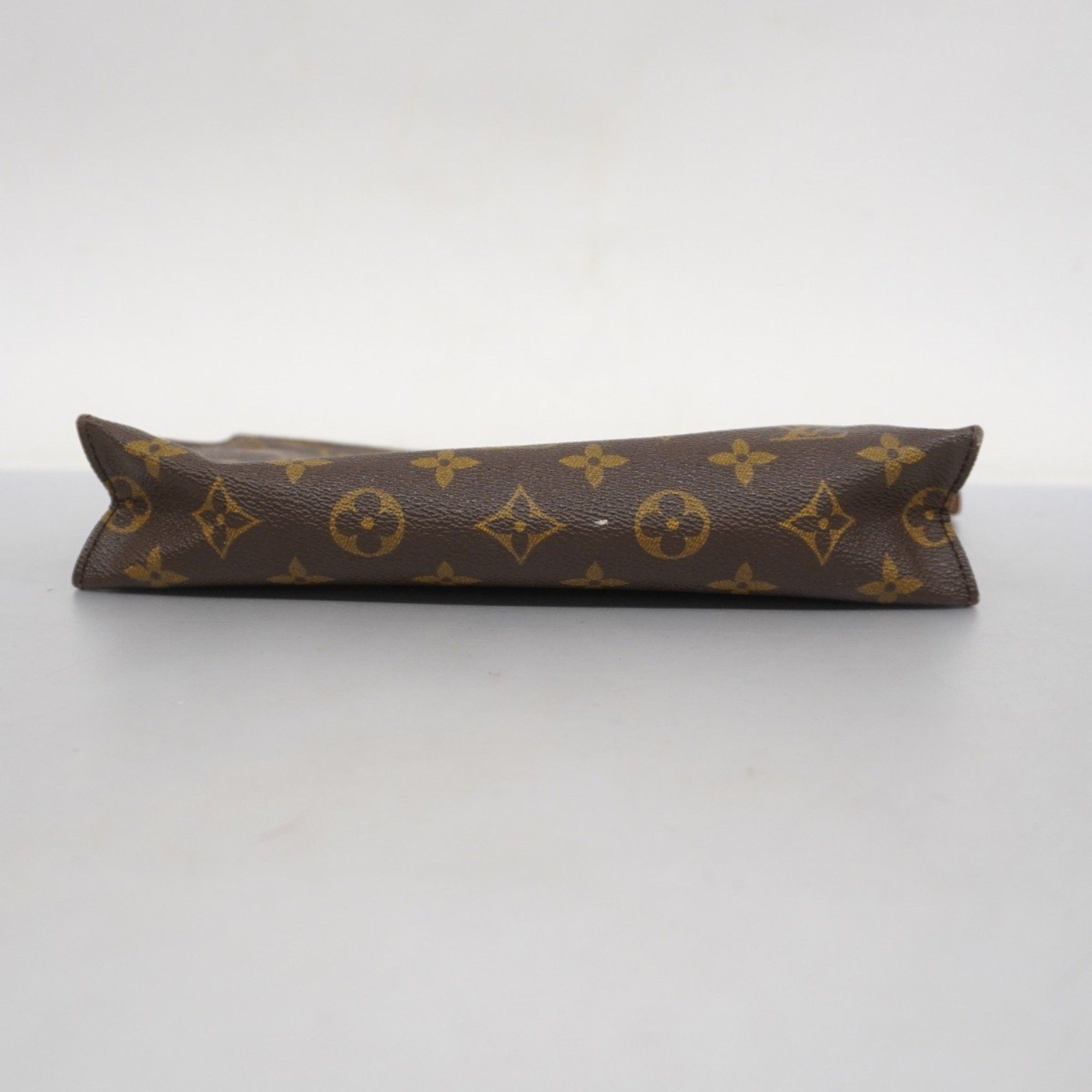 Louis Vuitton Louis Vuitton Poche Toilette clutch Size ONE SIZE - 4 Thumbnail