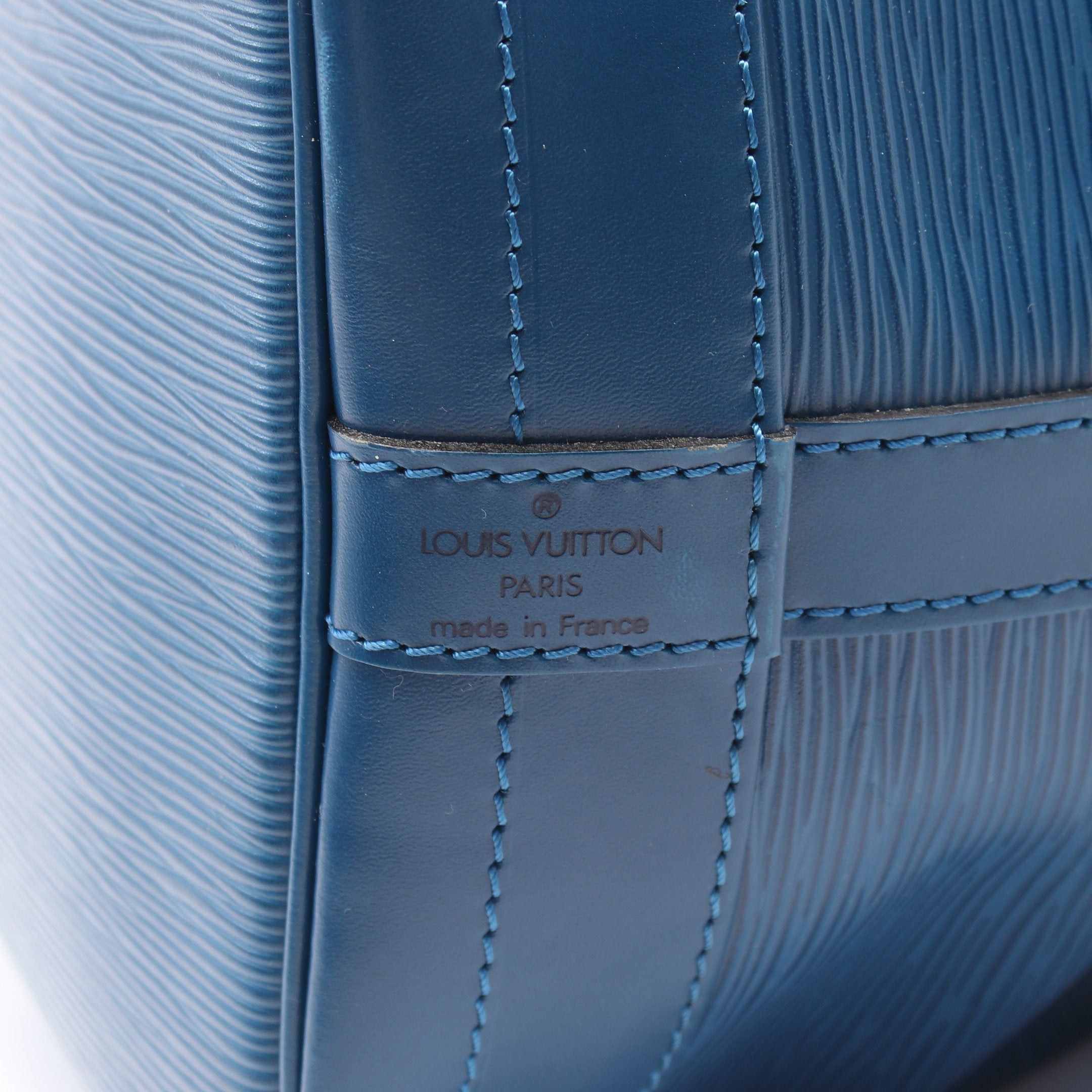 Louis Vuitton Louis Vuitton Noe Epi Toledo Blue Shoulder Bag Leather Size ONE SIZE - 4 Thumbnail