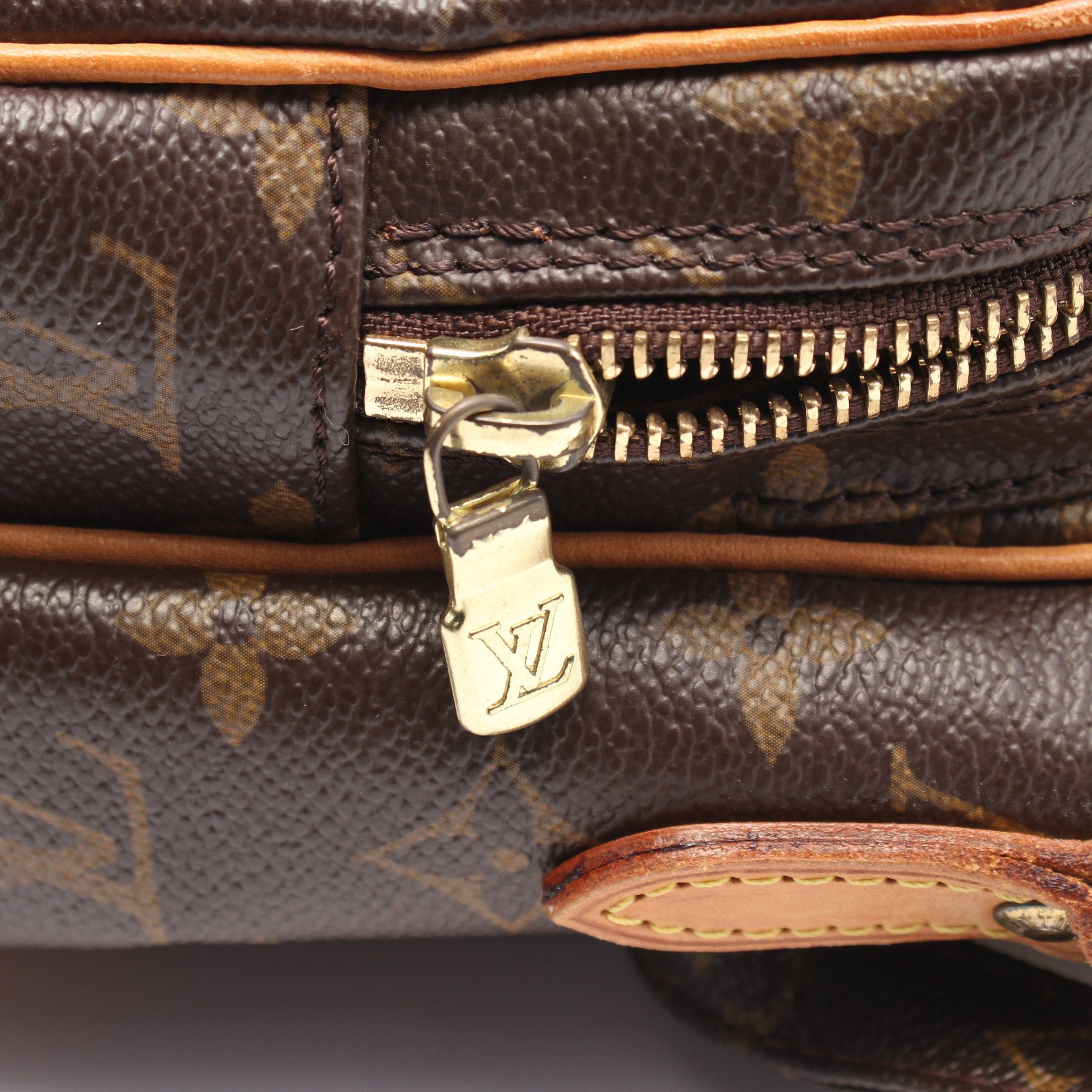 Louis Vuitton Louis Vuitton Amazon Monogram Shoulder Bag Leather Brown Size ONE SIZE - 7 Thumbnail