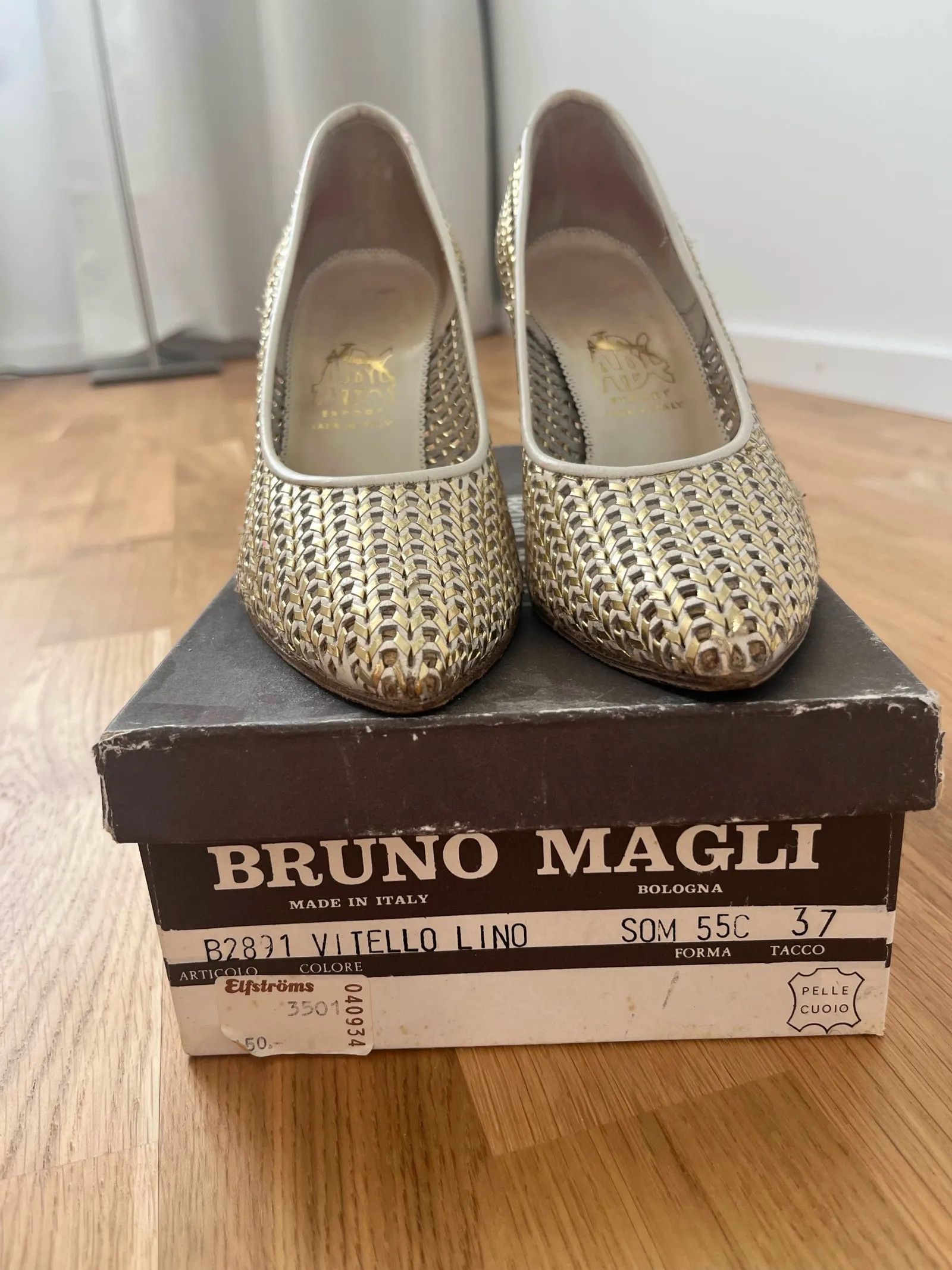Bruno Magli Bruno Magli Heels Size US 7 / IT 37 - 3 Thumbnail