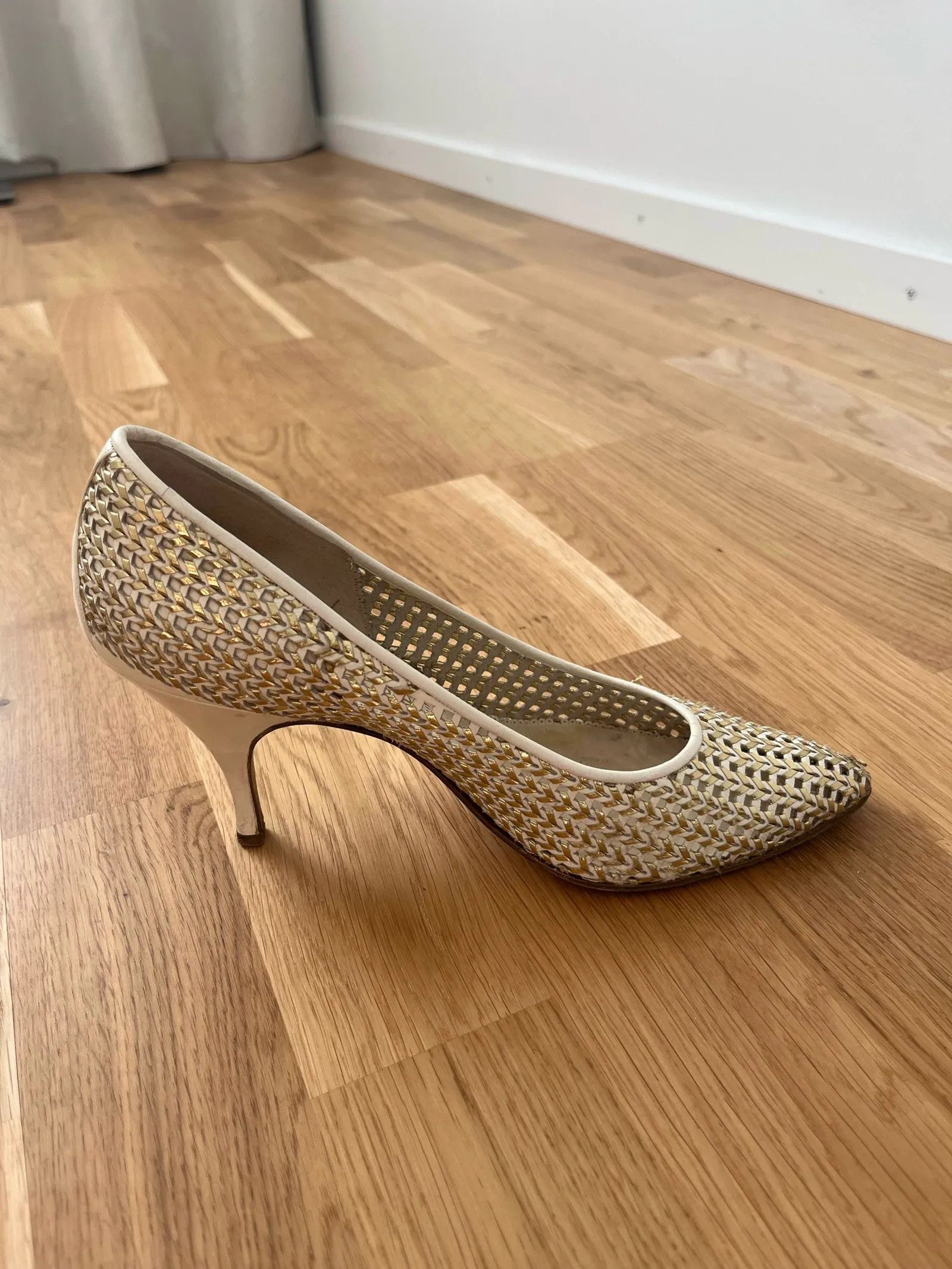 Bruno Magli Bruno Magli Heels Size US 7 / IT 37 - 4 Thumbnail