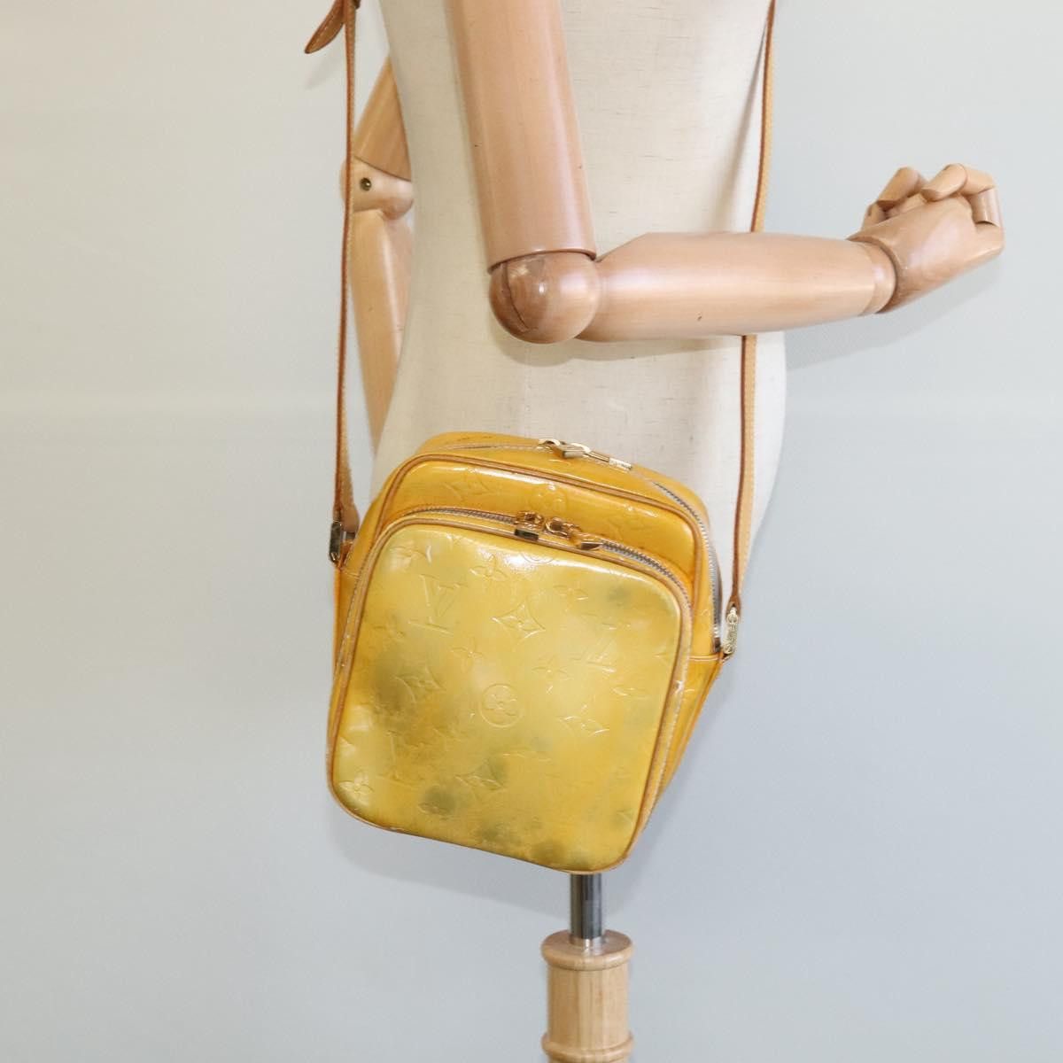 Louis Vuitton Wooster Yellow Patent Leather Shoulder Bag (Pre-Owned) Size ONE SIZE - 15 Thumbnail