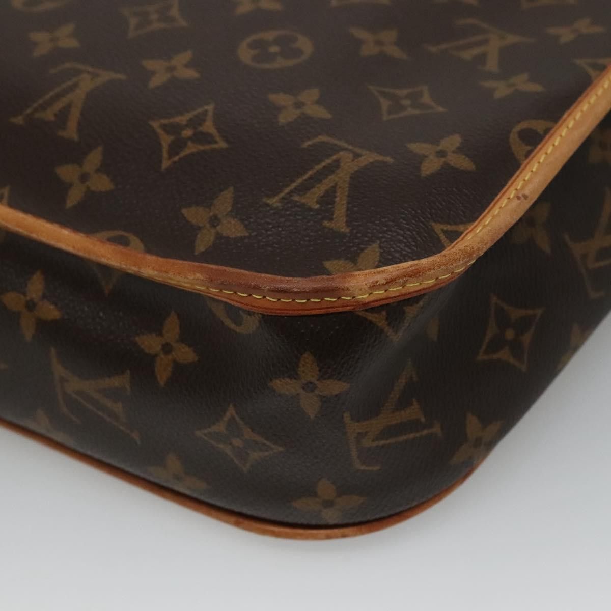 Louis Vuitton Bosphore Brown Canvas Shoulder Bag (Pre-Owned) Size ONE SIZE - 9 Thumbnail