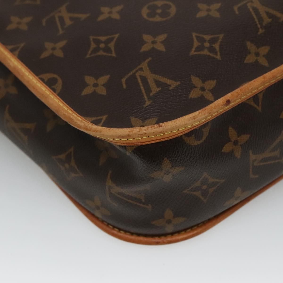 Louis Vuitton Bosphore Brown Canvas Shoulder Bag (Pre-Owned) Size ONE SIZE - 8 Thumbnail