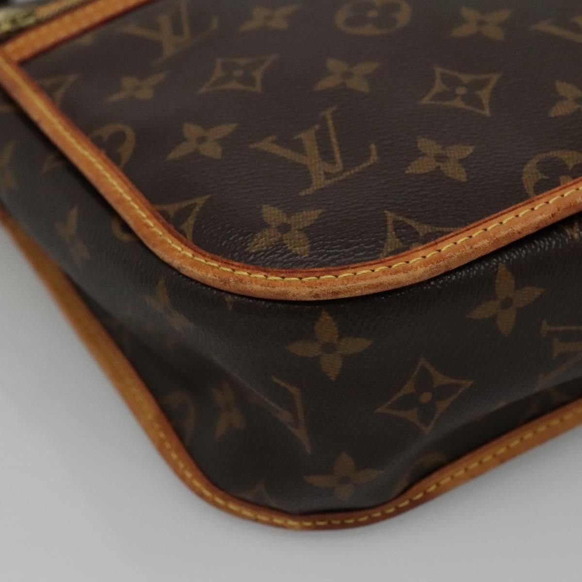 Louis Vuitton Bosphore Brown Canvas Shoulder Bag (Pre-Owned) Size ONE SIZE - 7 Thumbnail