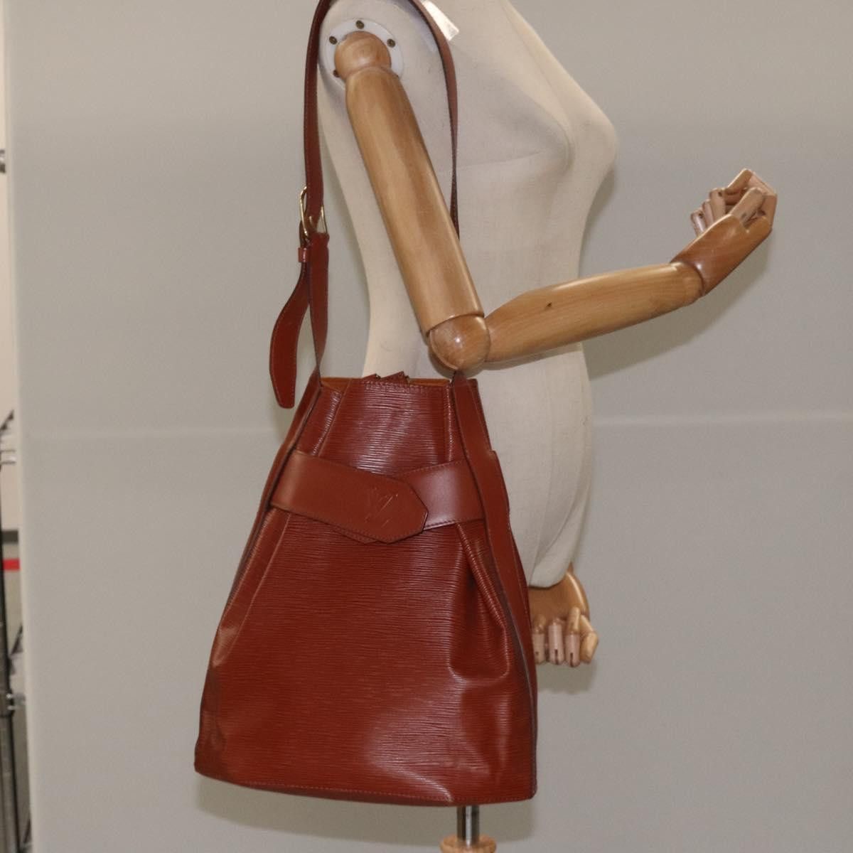 Louis Vuitton Sac D'épaule Brown Leather Shoulder Bag (Pre-Owned) Size ONE SIZE - 17 Thumbnail