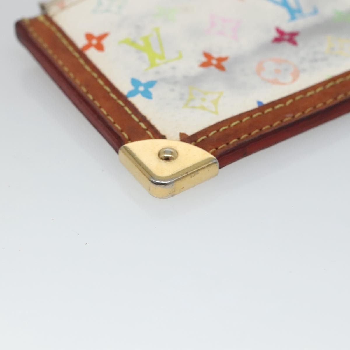 Louis Vuitton Pochette Clés White Canvas Wallet (Pre-Owned) Size ONE SIZE - 6 Thumbnail