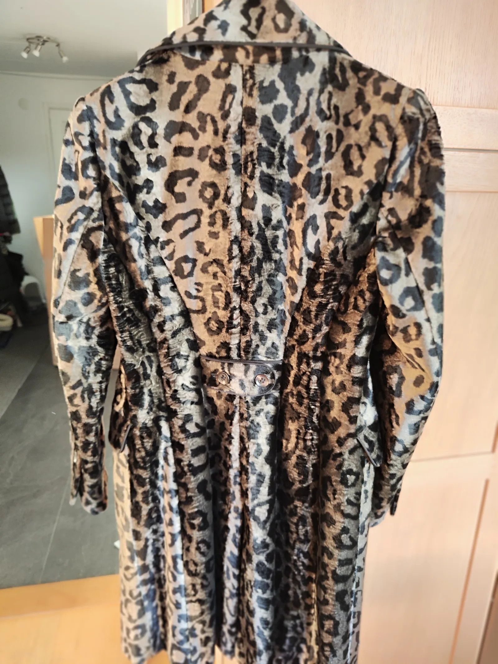 Karen Millen Karen Millen Coat Size M / US 6-8 / IT 42-44 - 5 Thumbnail