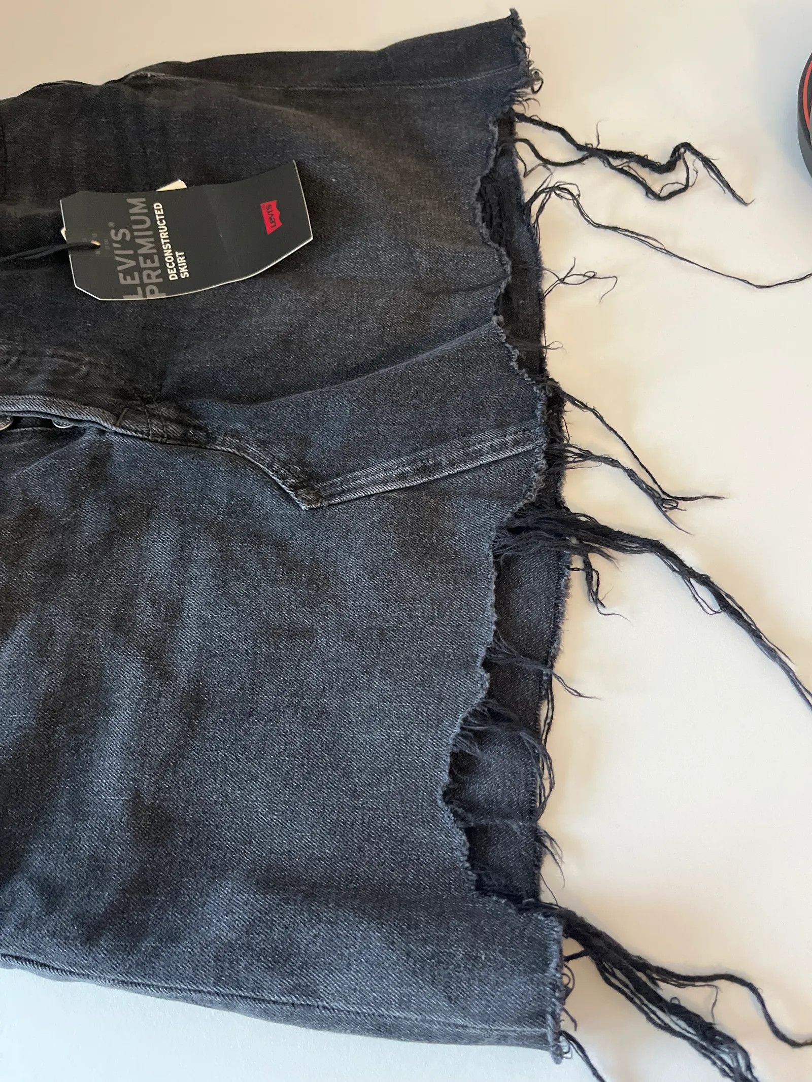 Levi's Levi's Deconstructed skirt Skirt Size 27" / US 4 / IT 40 - 5 Thumbnail